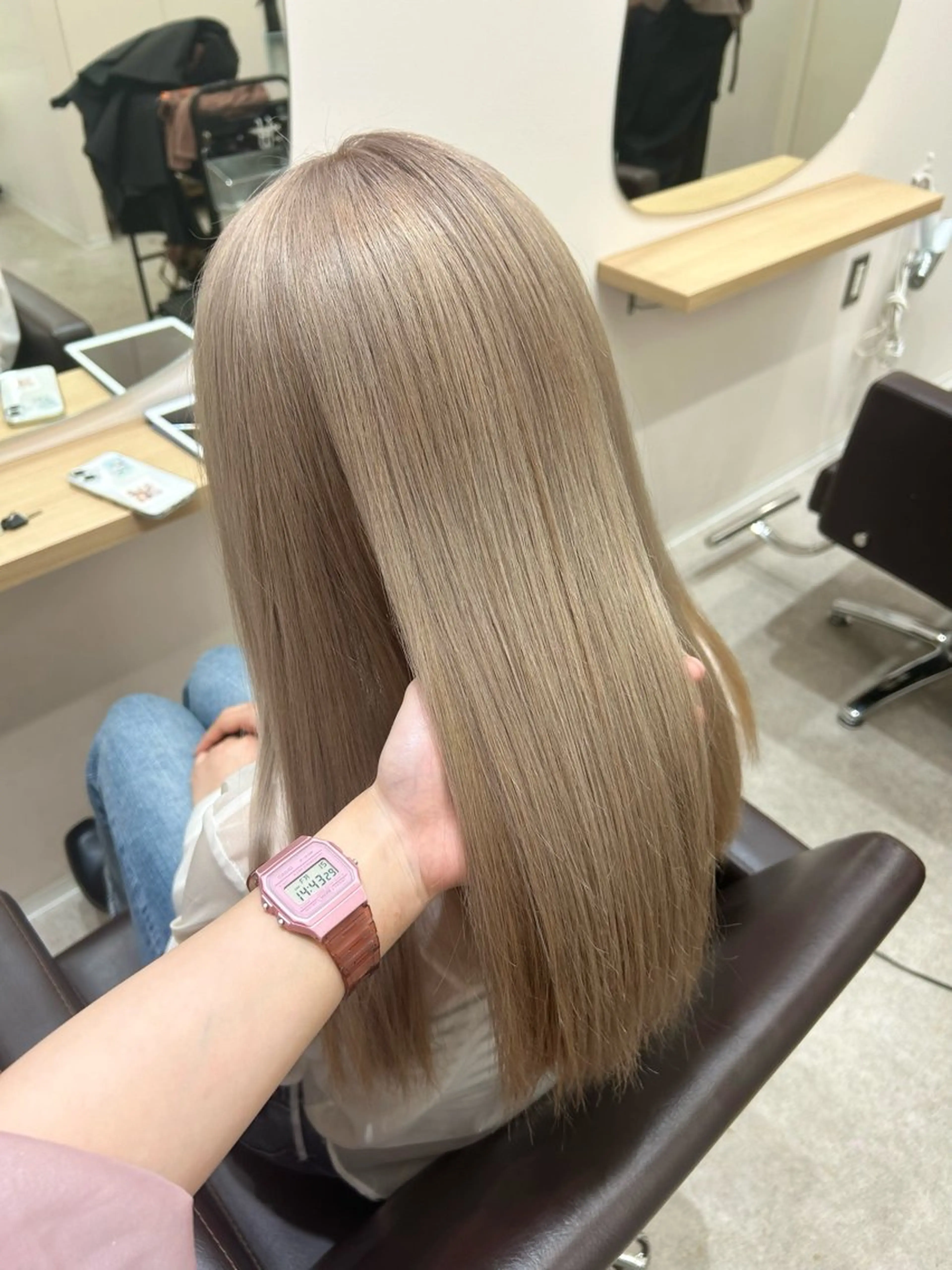 ロング カラー ベージュカラー ブリーチ ミルクティーベージュ ヘアカラー トリートメント 透明感/ダブルカラー /🌸ERI🌸のヘアスタイル