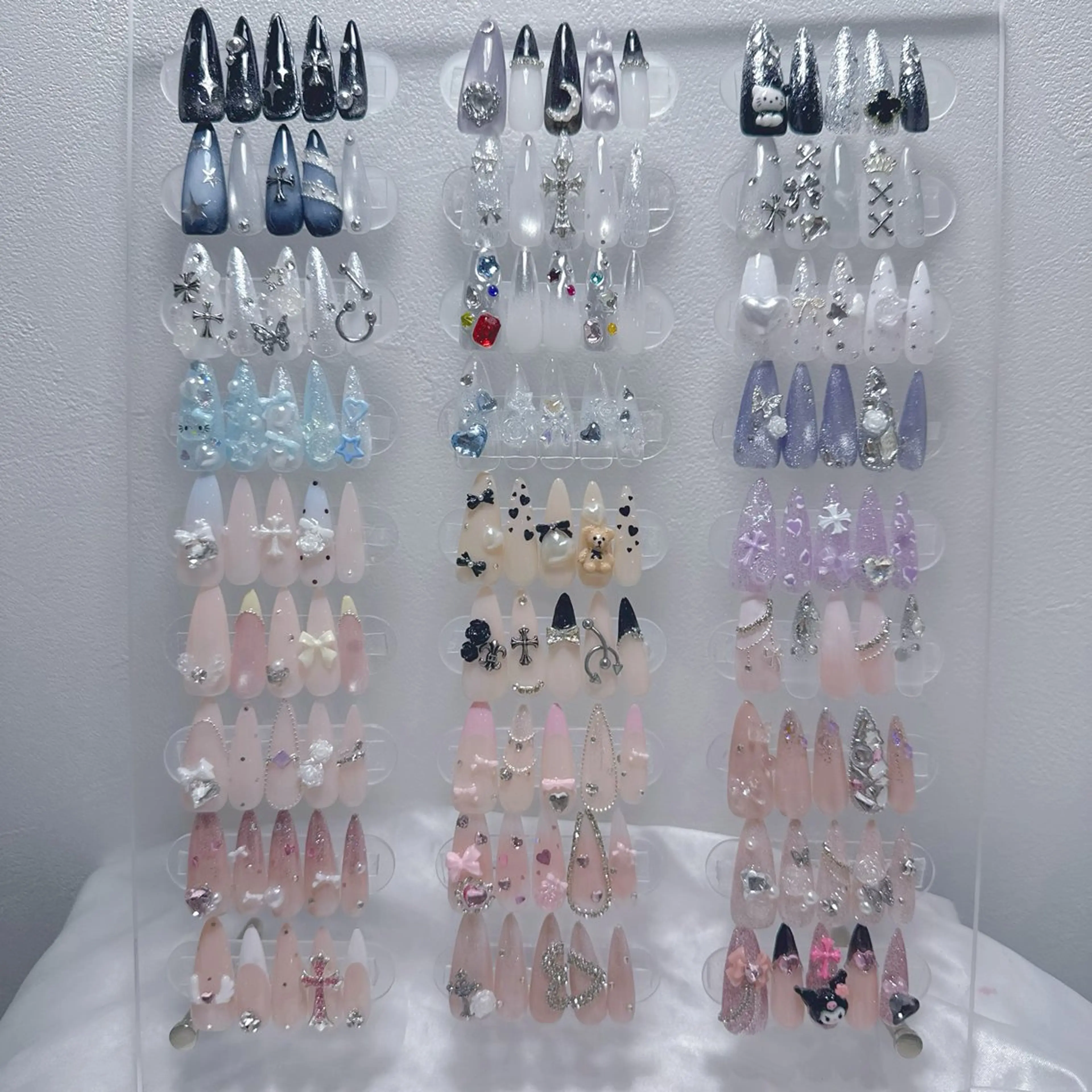 ネイル アートネイル フラッシュネイル フレンチネイル ジェルネイル ガラスフレンチ ハンドネイル You&Me Miyuのネイルデザイン