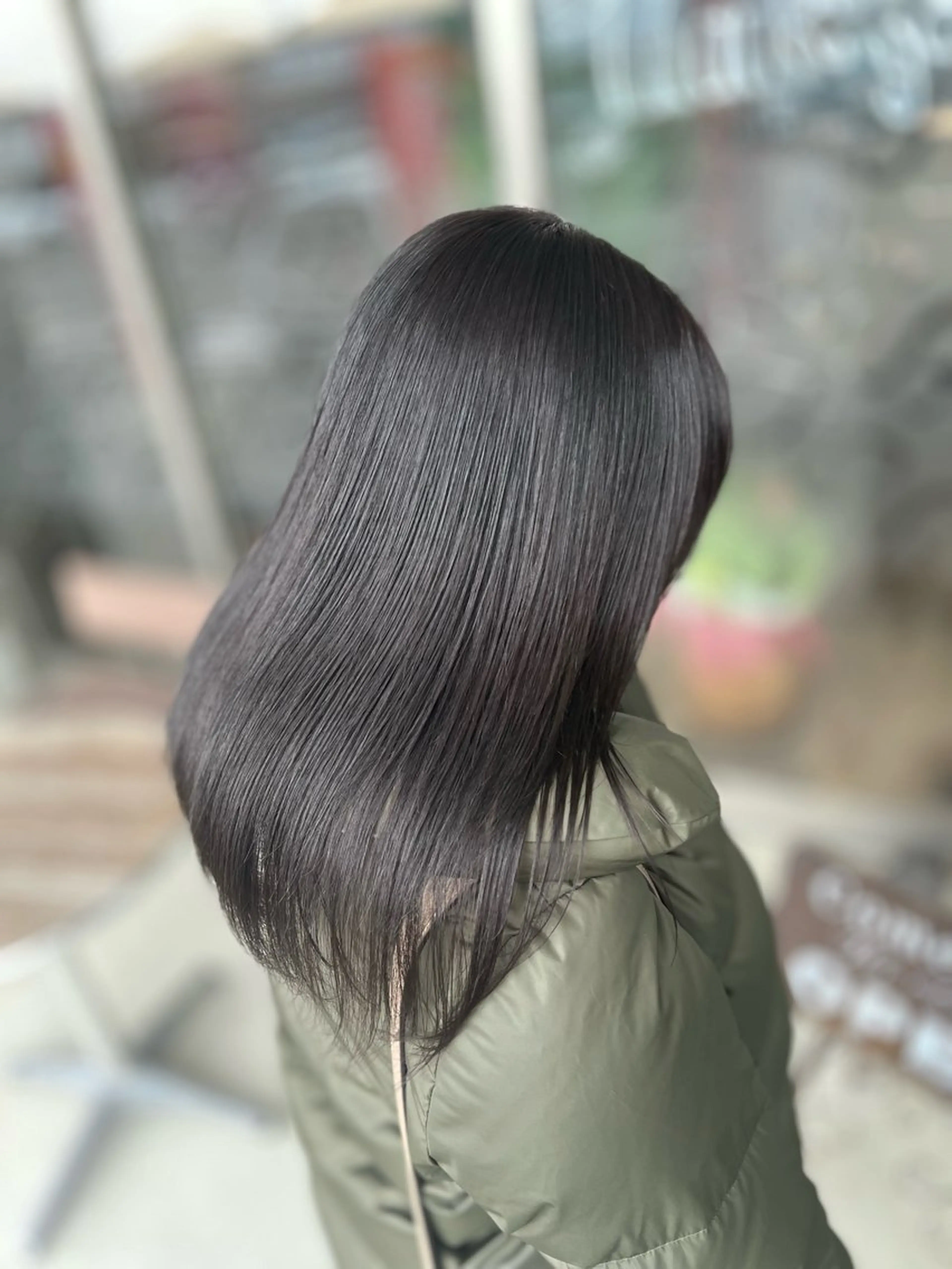 ロング カラー カット ヘアカラー 藤野 莉奈のヘアスタイル