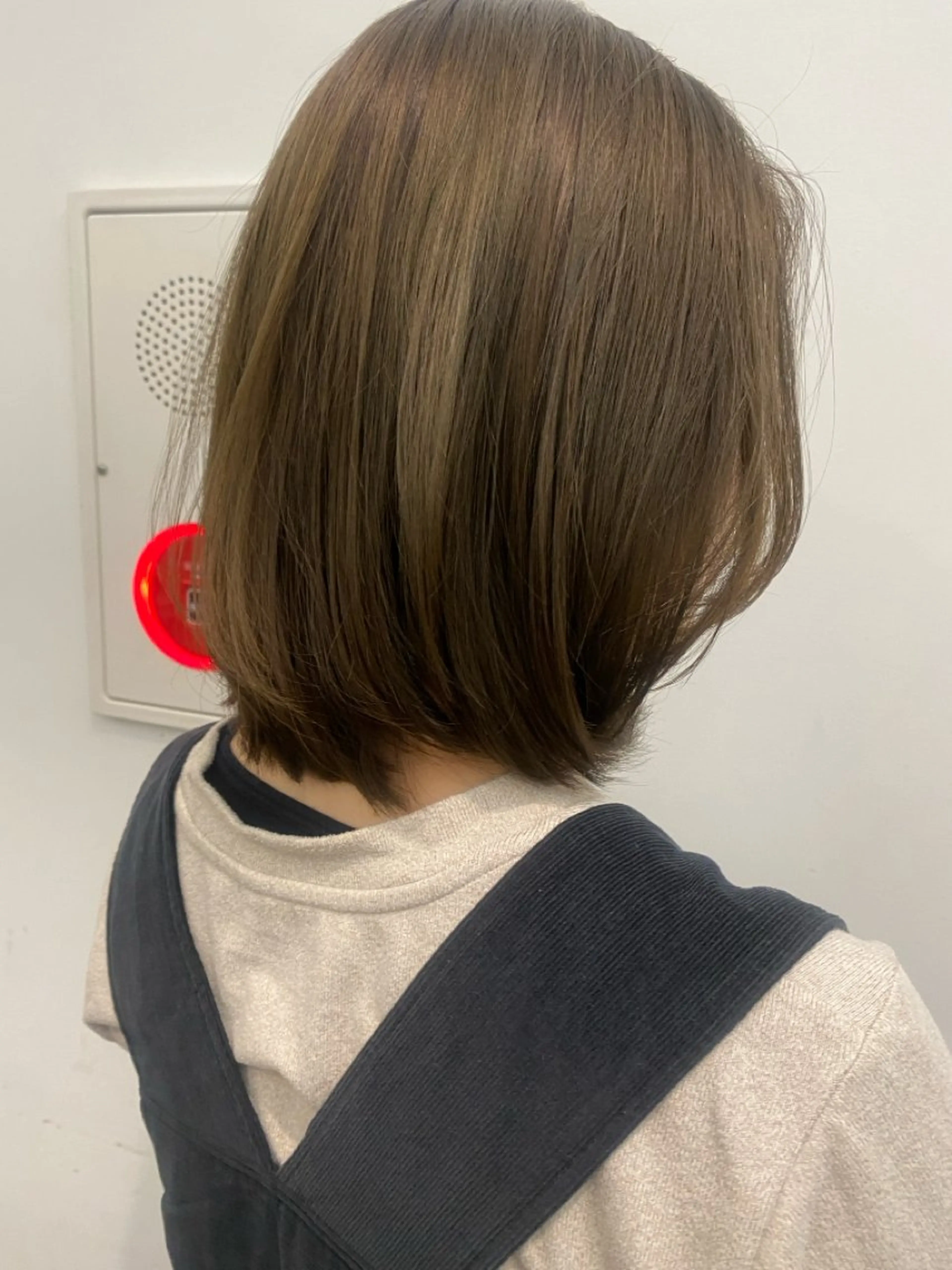 ショート カラー ベージュカラー ブリーチ ブラウンカラー ブラウンベージュ 透明感カラー YUTO歴9年 ベージュの透明感得意のヘアスタイル