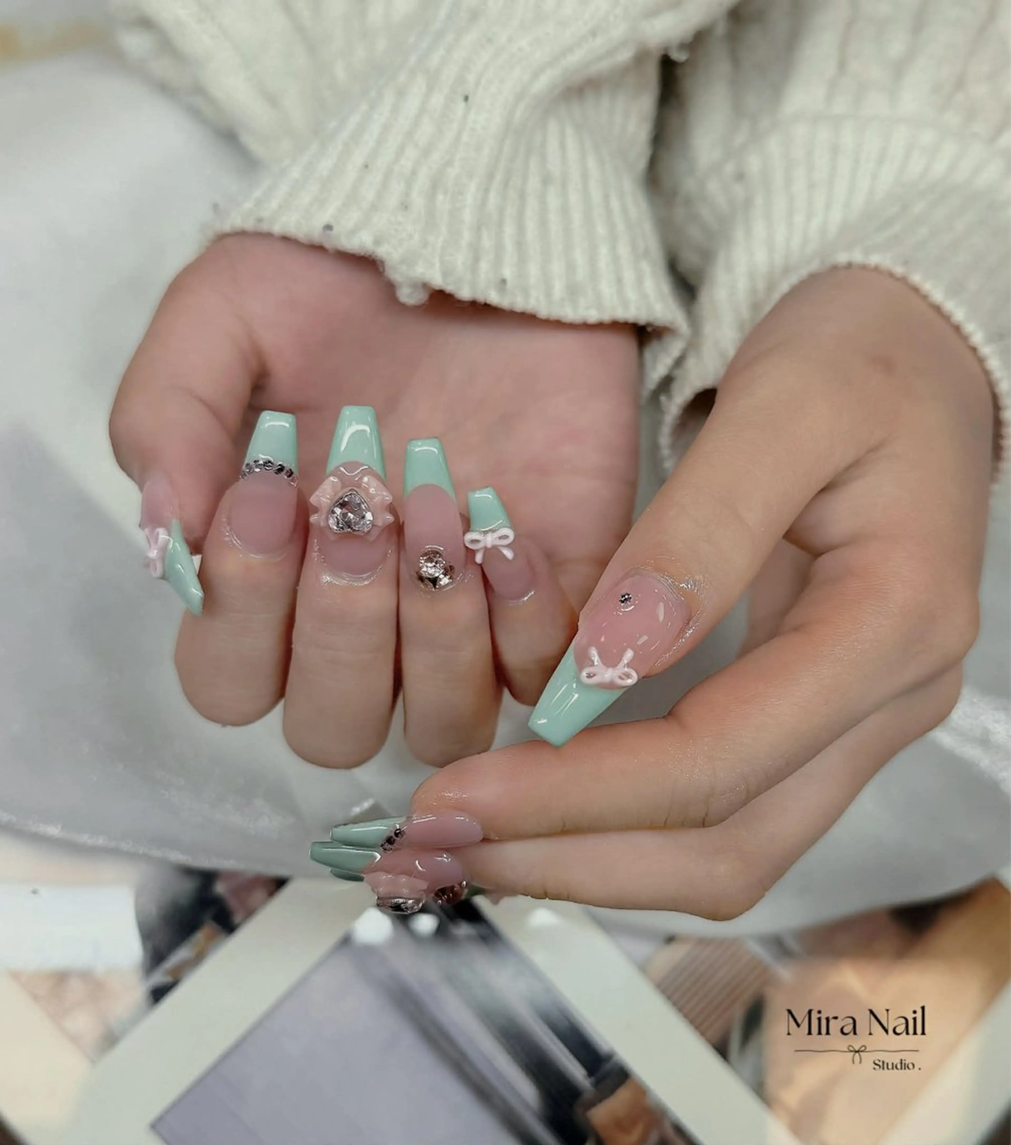 ネイル ハンドネイル Mira Nail Studioのネイルデザイン