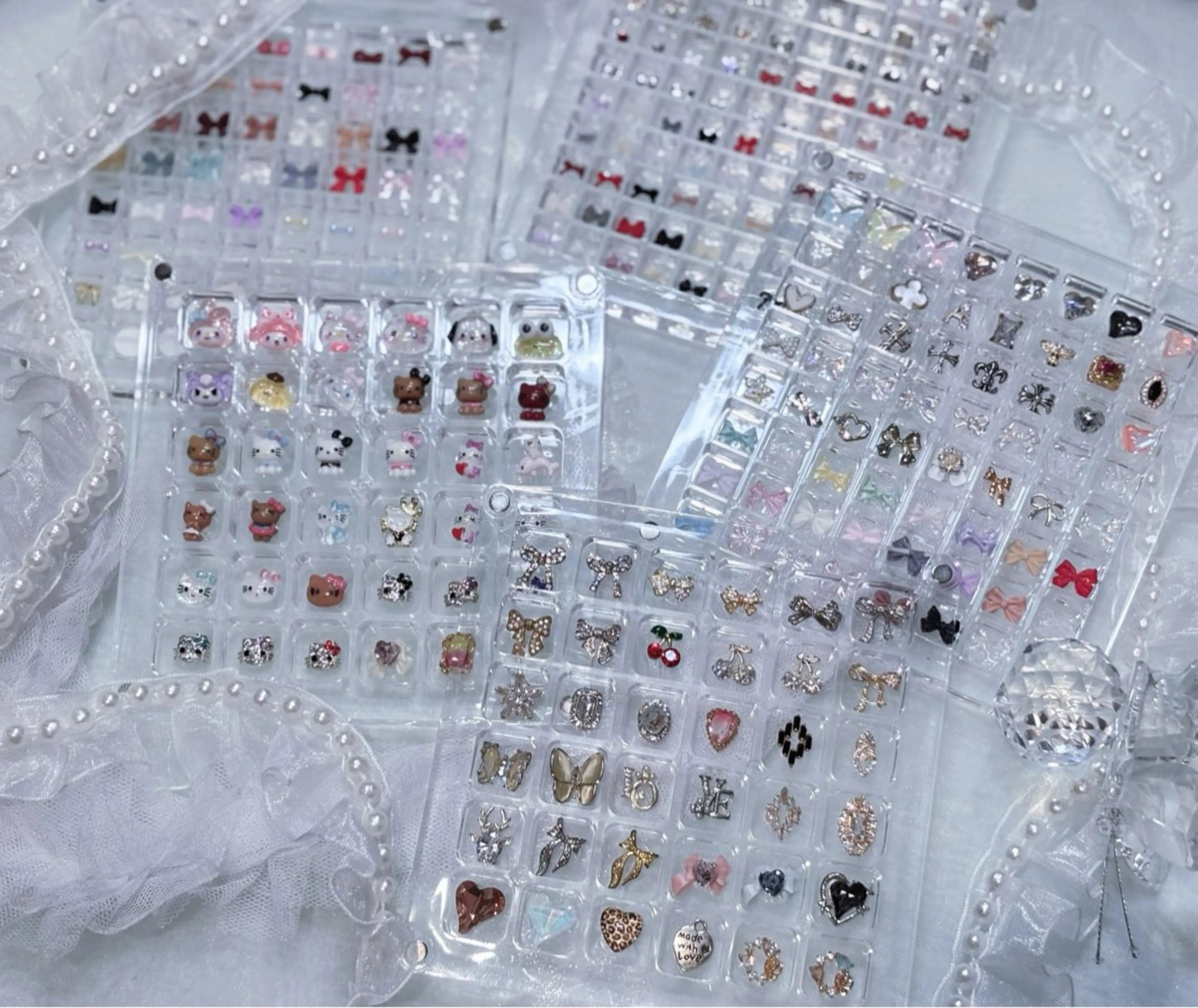 ネイル フラッシュネイル キラキラネイル 韓国ネイル ワンカラーネイル ハンドネイル 🩷Hiyori 栄駅/韓国ワンホンのネイルデザイン