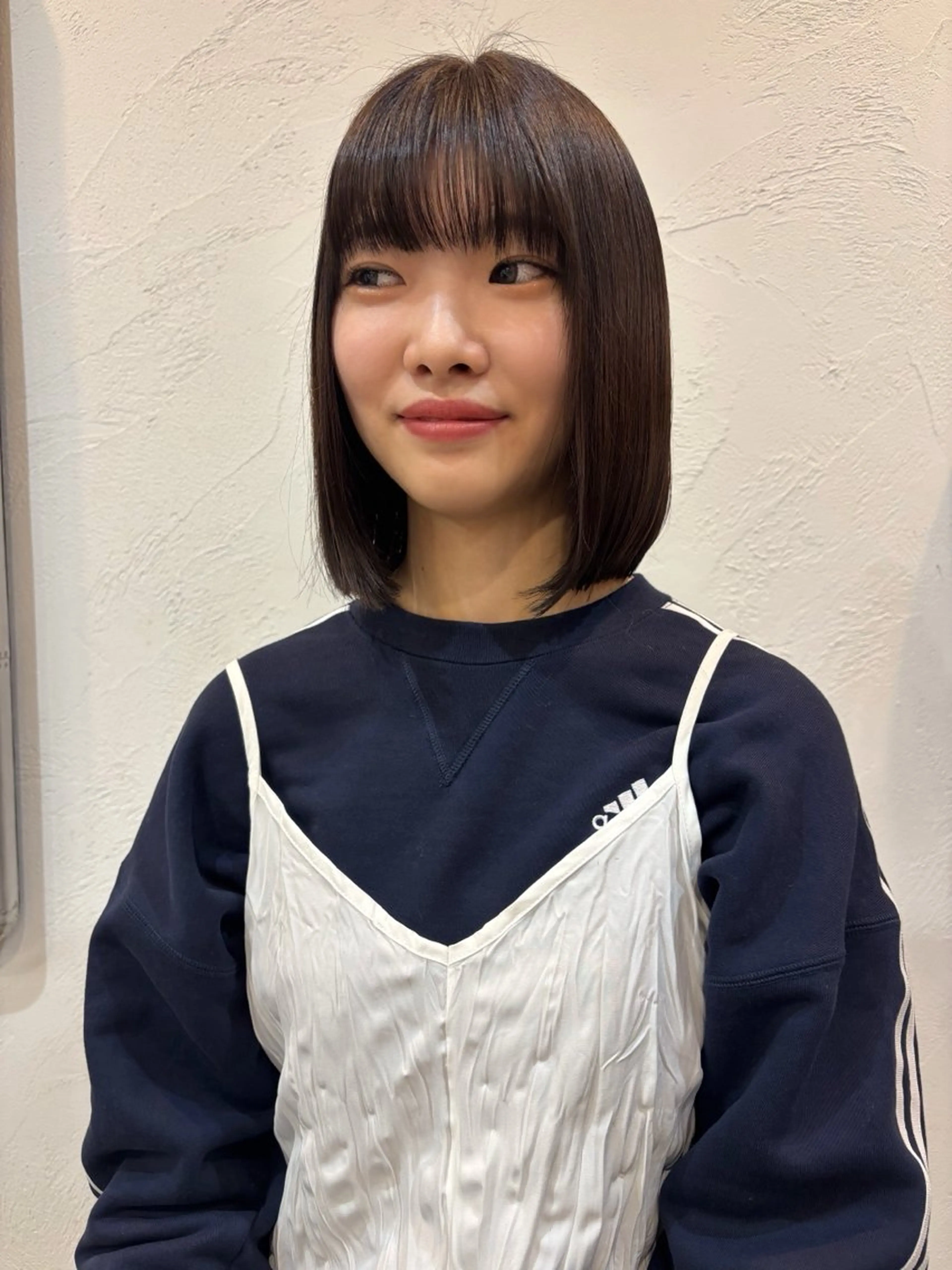 ミディアム 福井 莉帆のヘアスタイル