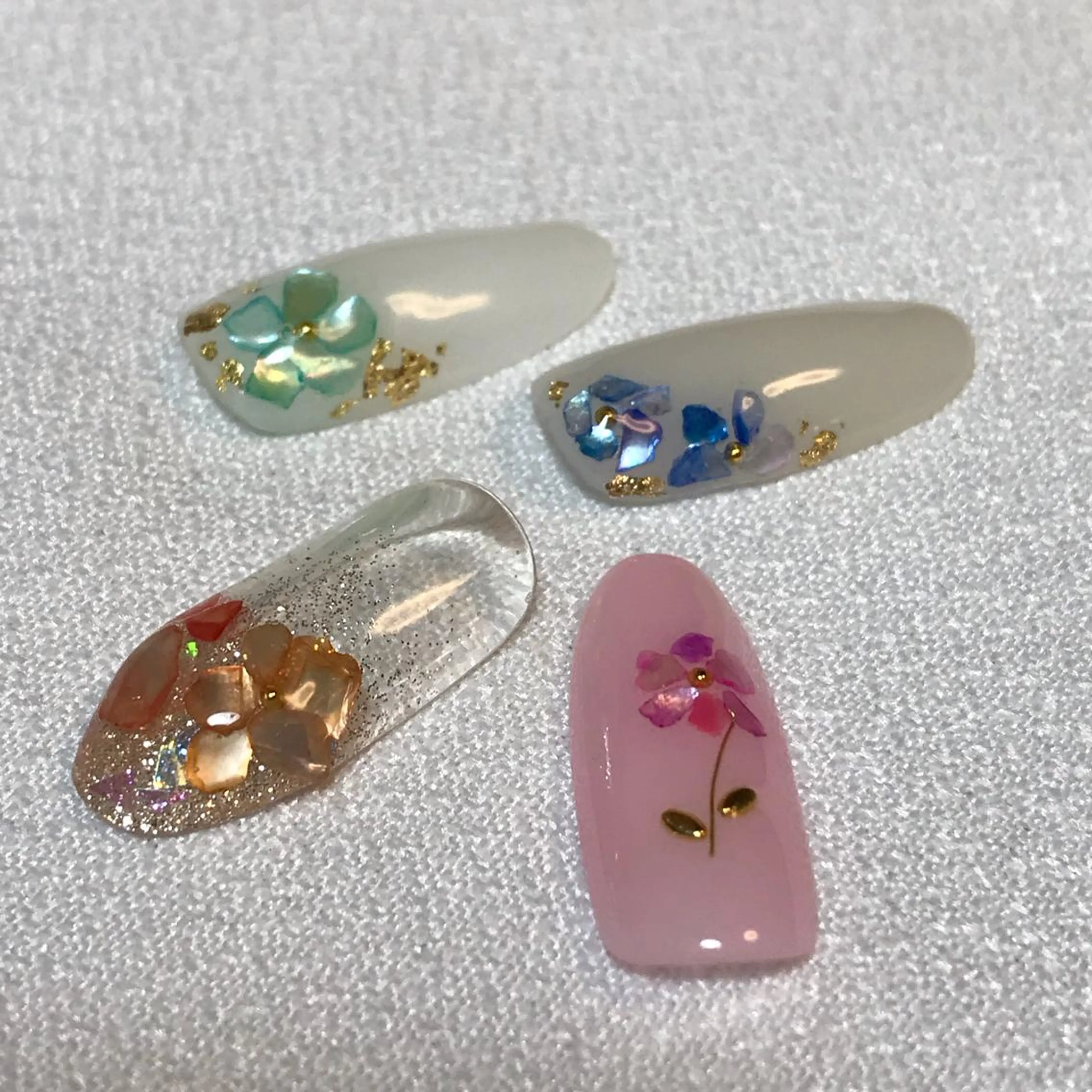 ネイル フラワーネイル ハンドネイル 💅chainail _aiのネイルデザイン