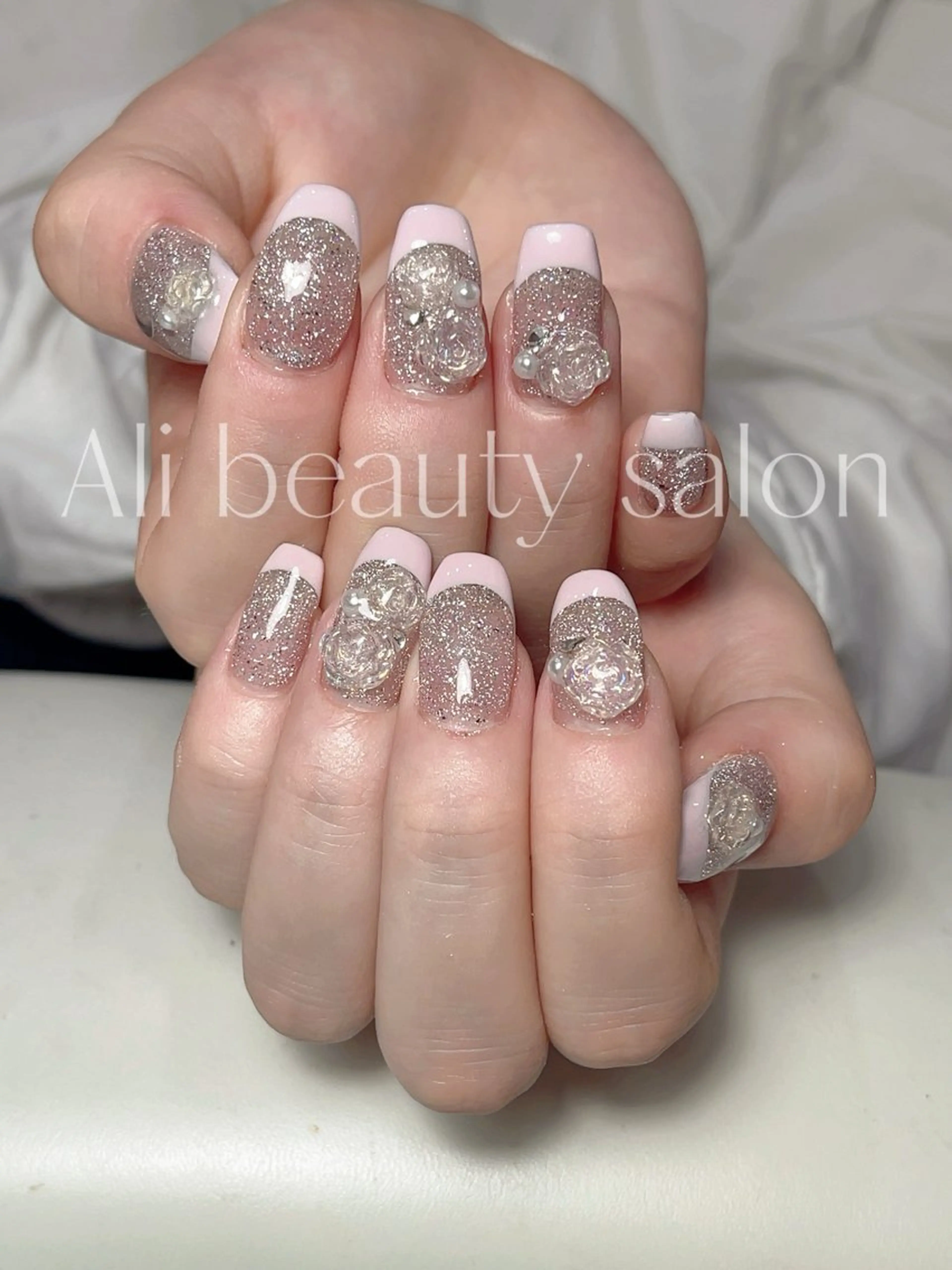 ネイル フレンチネイル ハンドネイル Ali 新小岩 ネイル専門のネイルデザイン