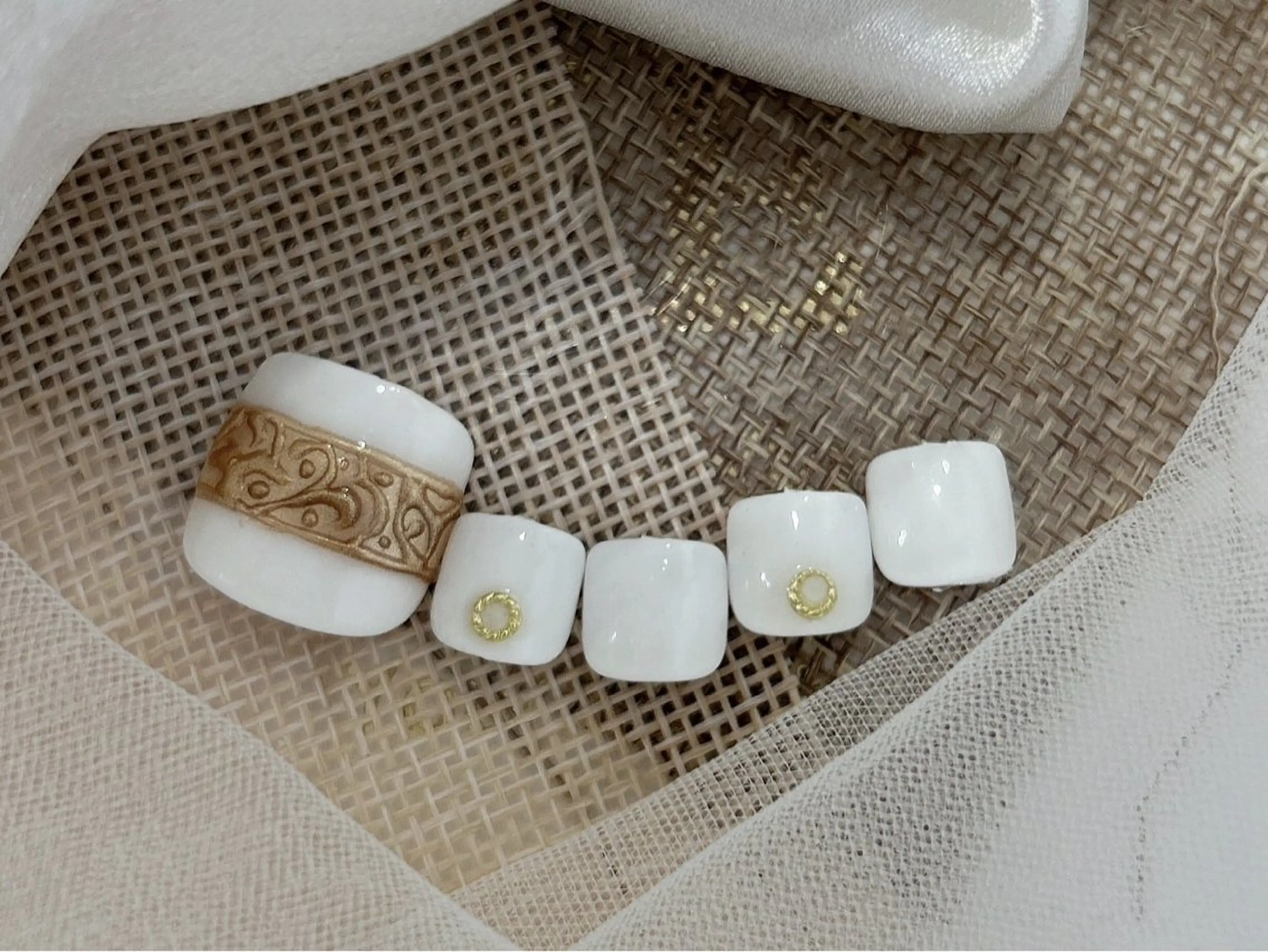 ネイル ハンドネイル フットネイル ネイルサロンクイーン 中野のネイルデザイン