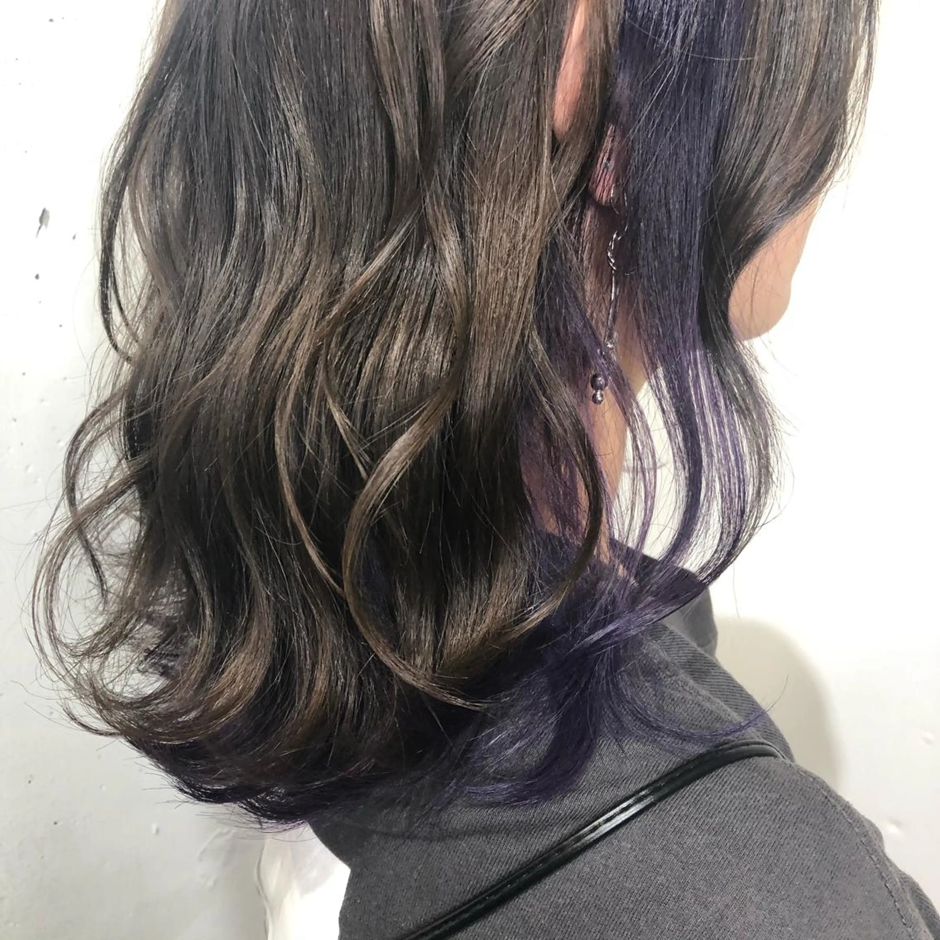 ミディアム カラー パーマ ヘアアレンジ 八巻 晴香のヘアスタイル