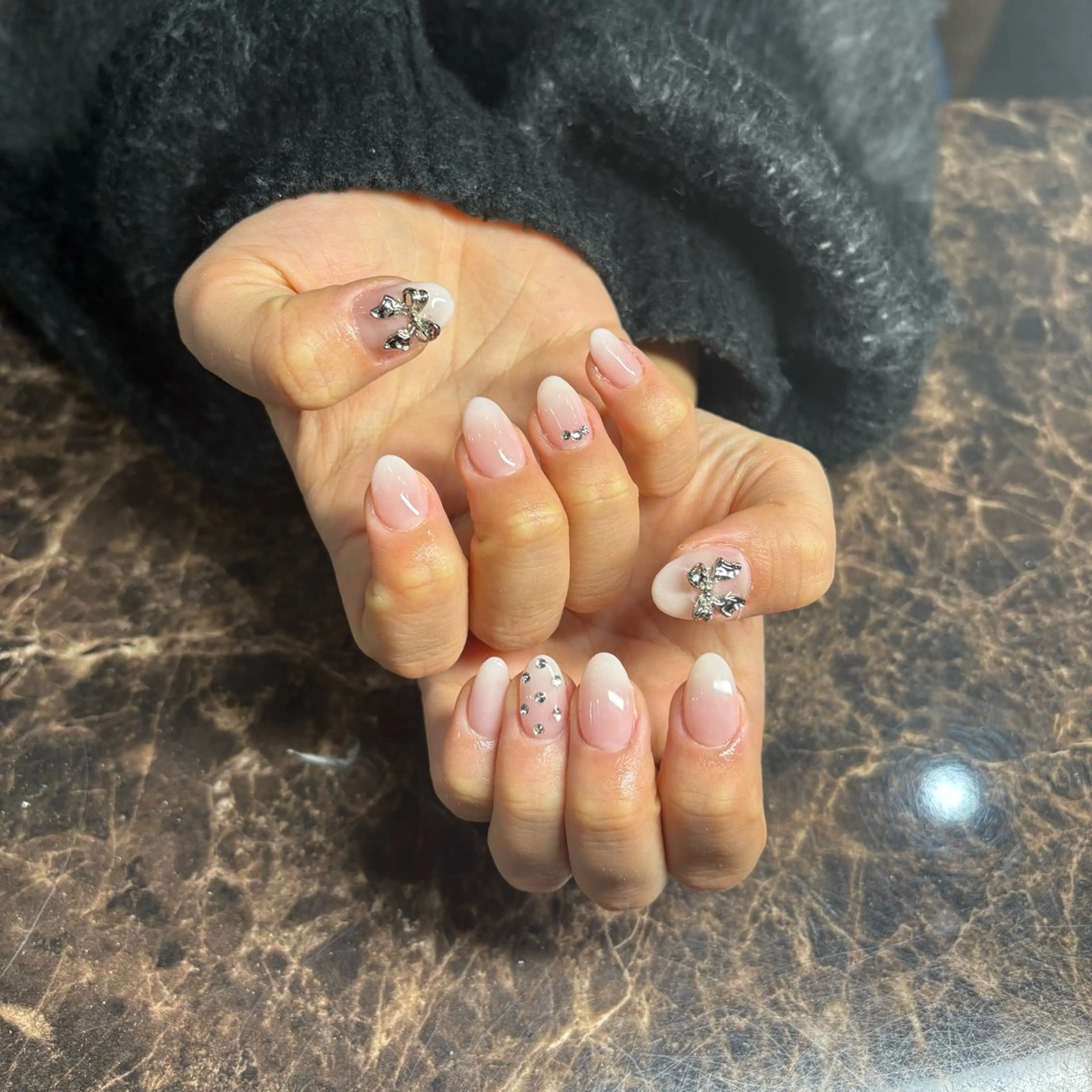 ネイル IROHA NAIL 長谷川唯惺のネイルデザイン