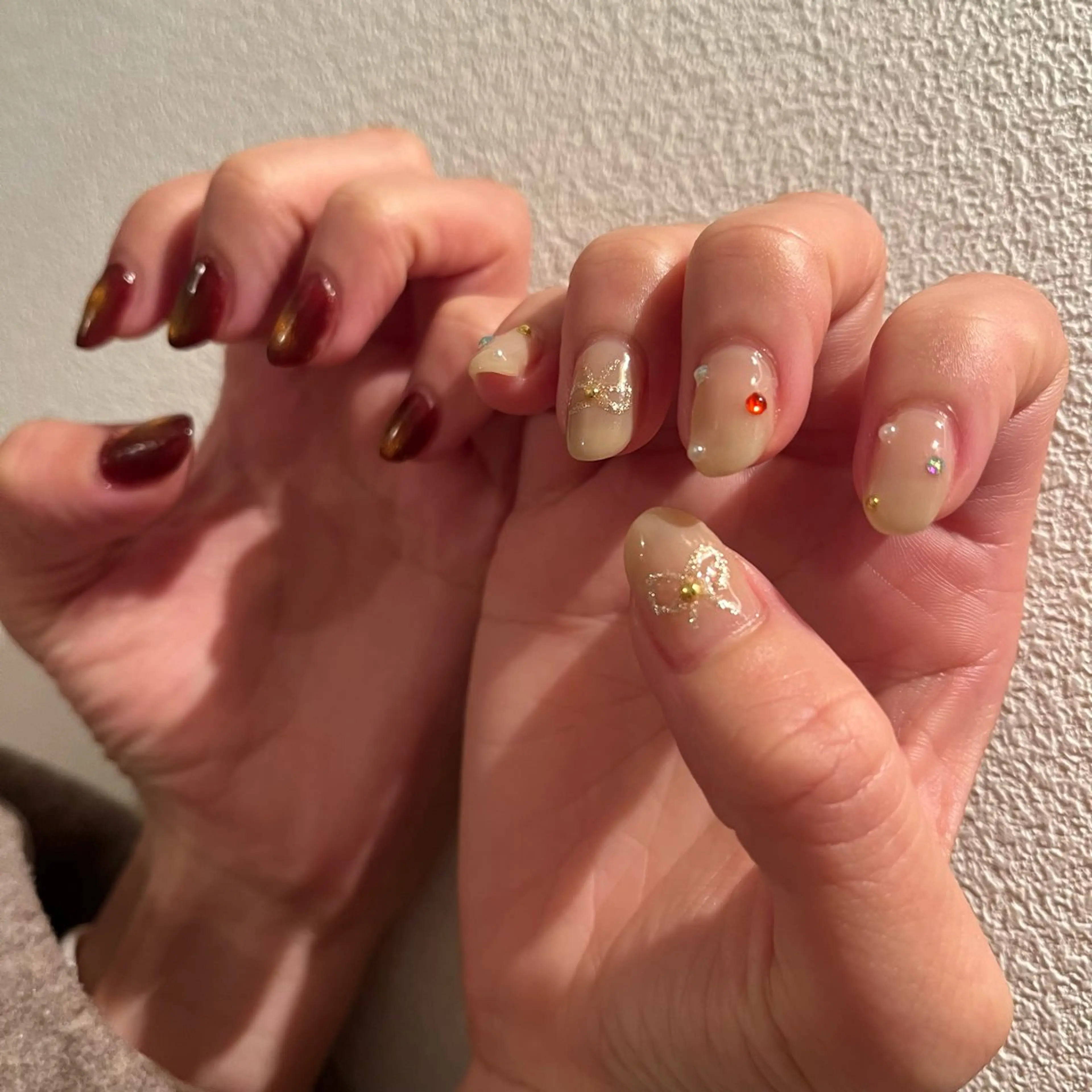 ネイル ゴールド キラキラネイル リボン K Aのネイルデザイン