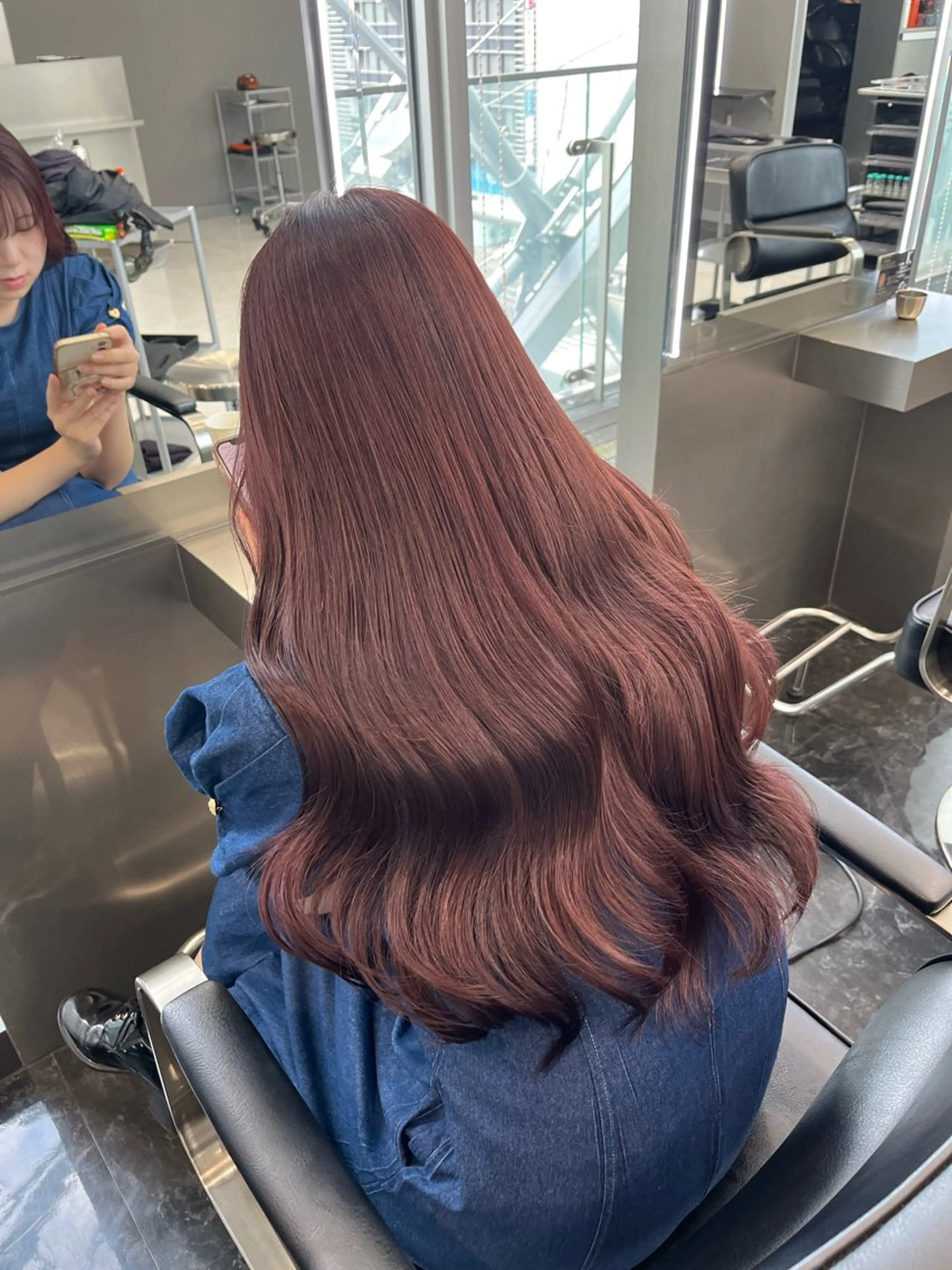 ロング カラー ヘアカラー トリートメント ヘアセット 韓国ヘア🖤/透明感 shihoのヘアスタイル