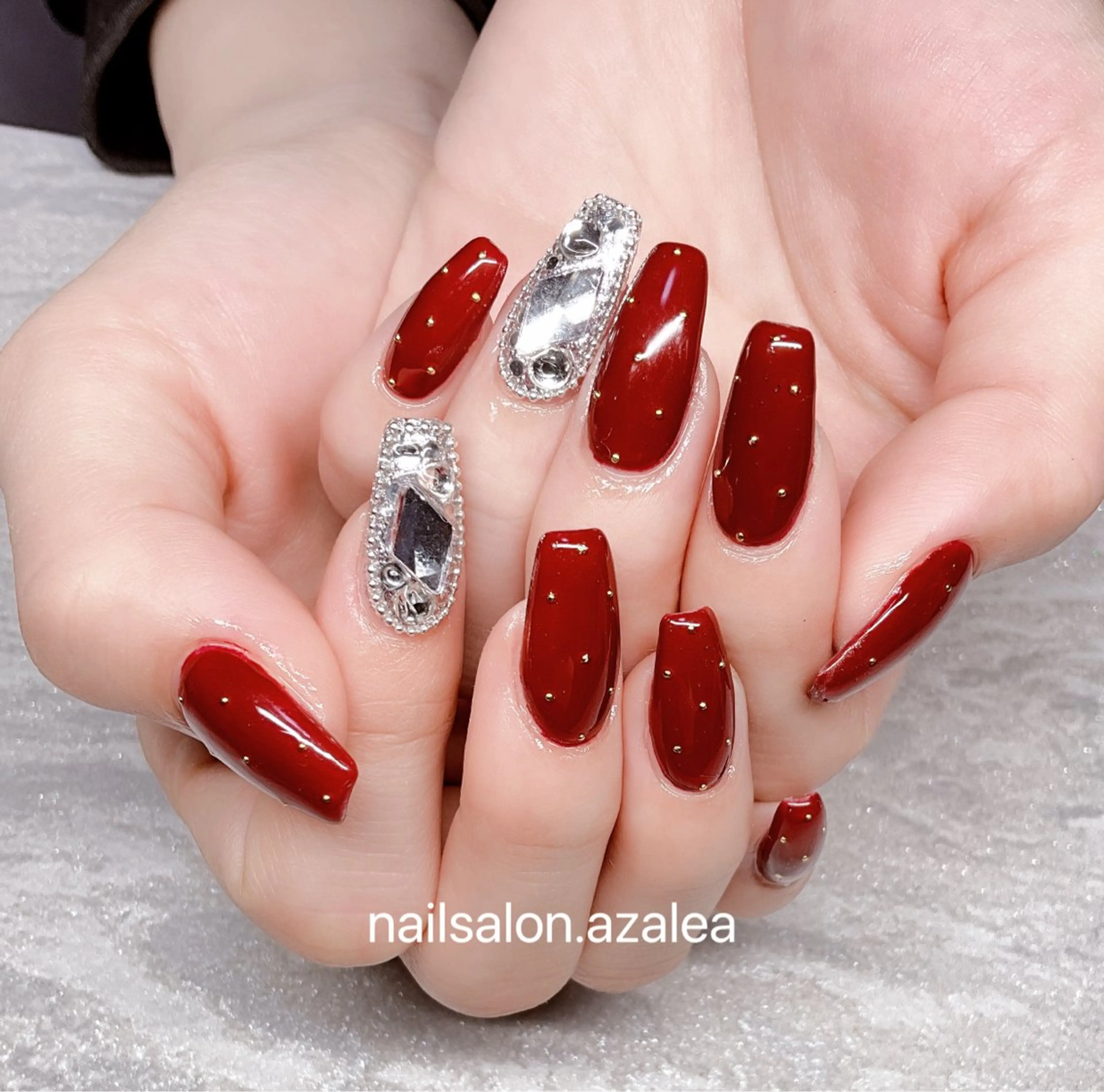 ネイル ハンドネイル R inのネイルデザイン