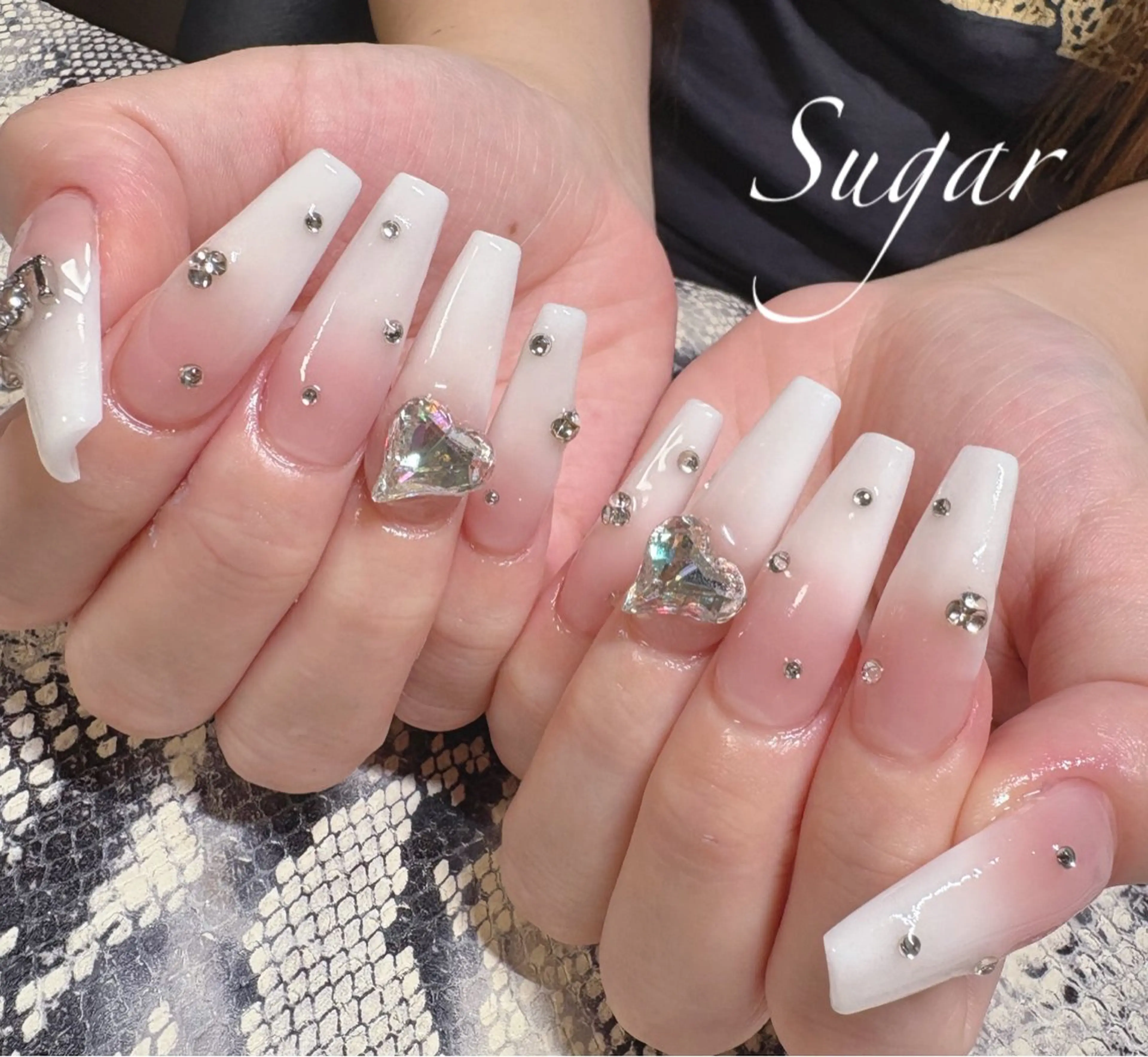 ネイル グラデーション ハンドネイル Sugar Erikaのネイルデザイン