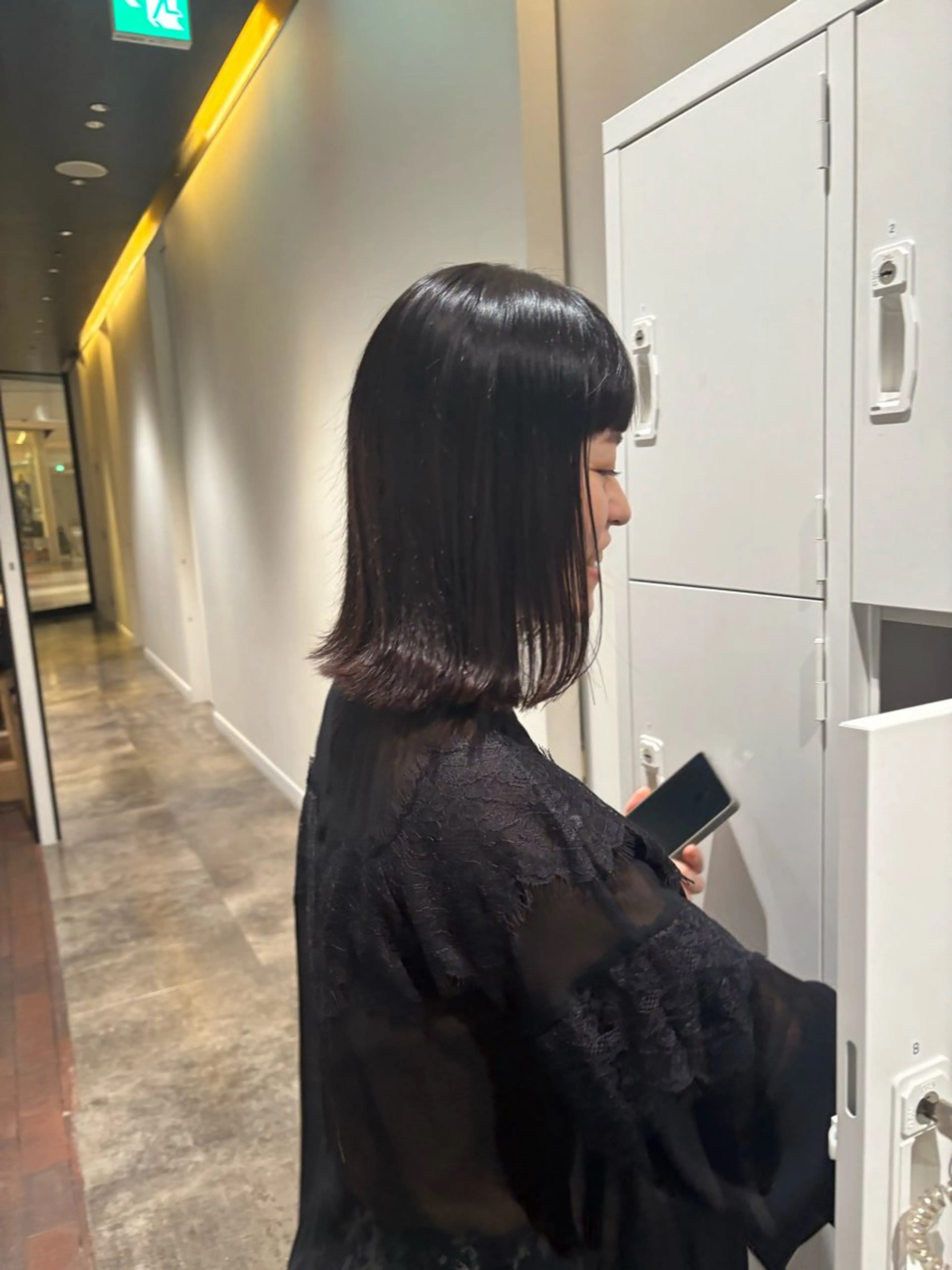 ミディアム ボブ 長めボブ 外ハネヘア カット マンツーマン 縮毛矯正/マユコのヘアスタイル