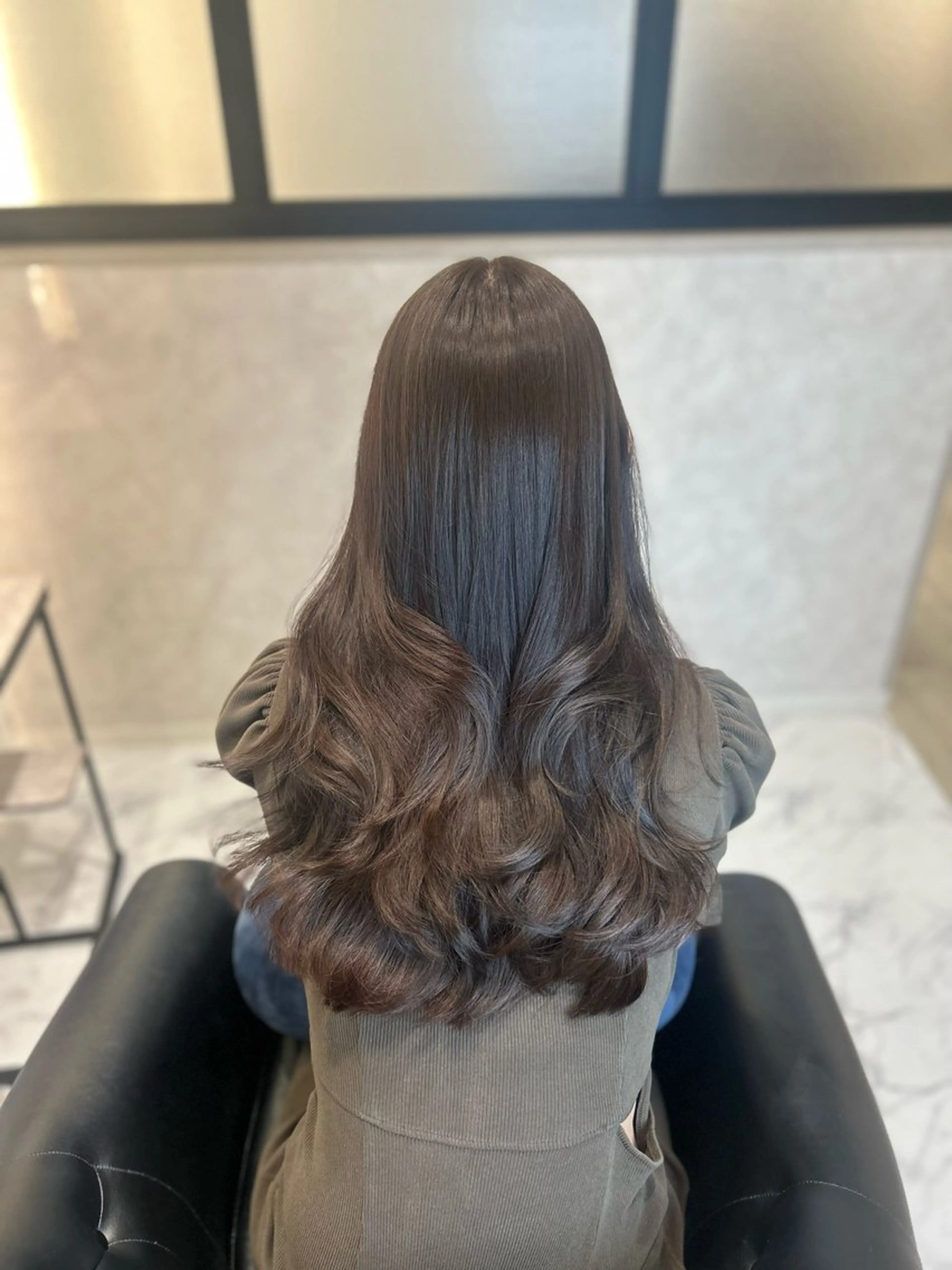 ロング カラー カット ヘアカラー トリートメント &chaLme   心斎橋所属・emi/髪質改善/ 韓国風/艶カラーのヘアスタイル
