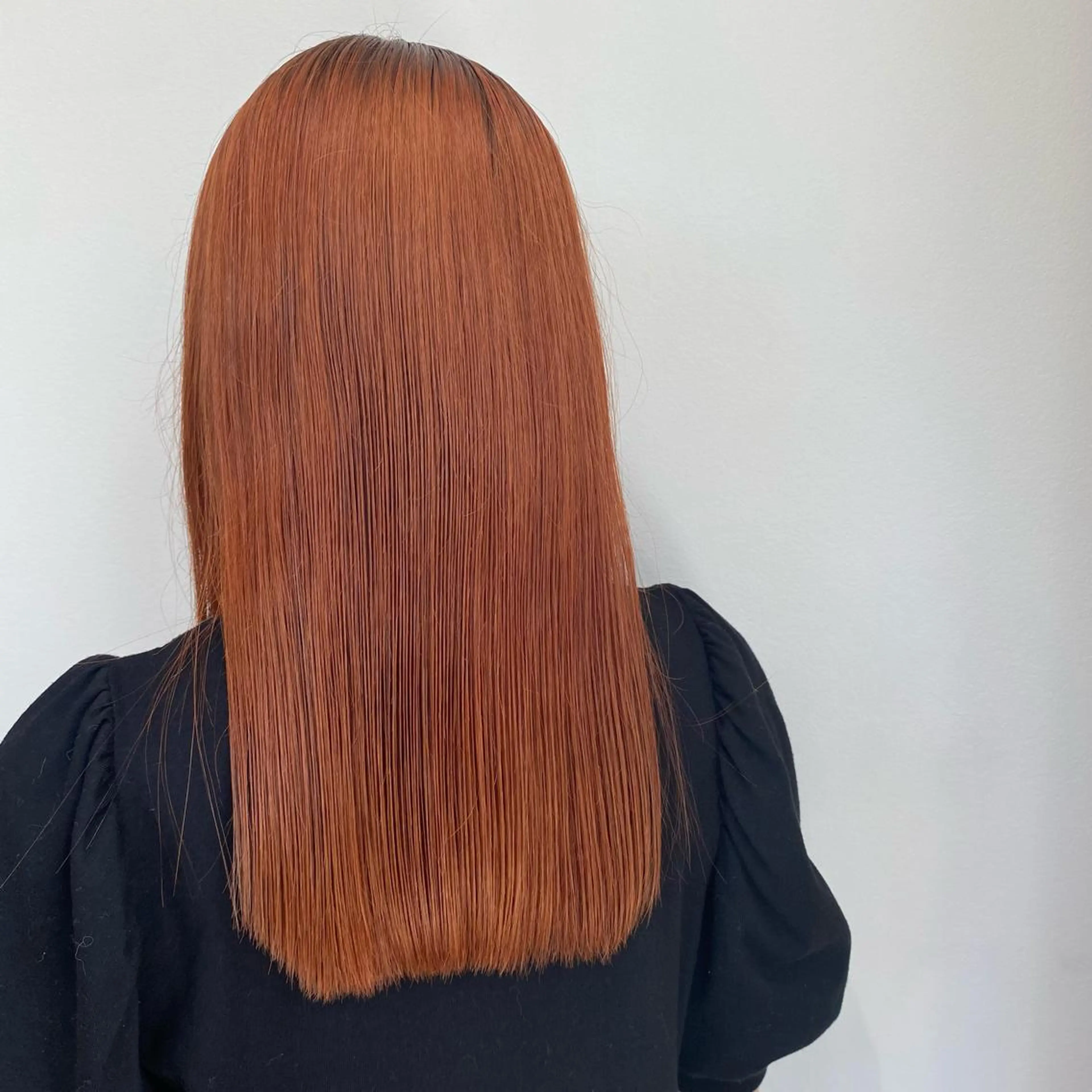 ロング カラー ブリーチ ブリーチなしカラー オレンジ PREss Natsumiのヘアスタイル