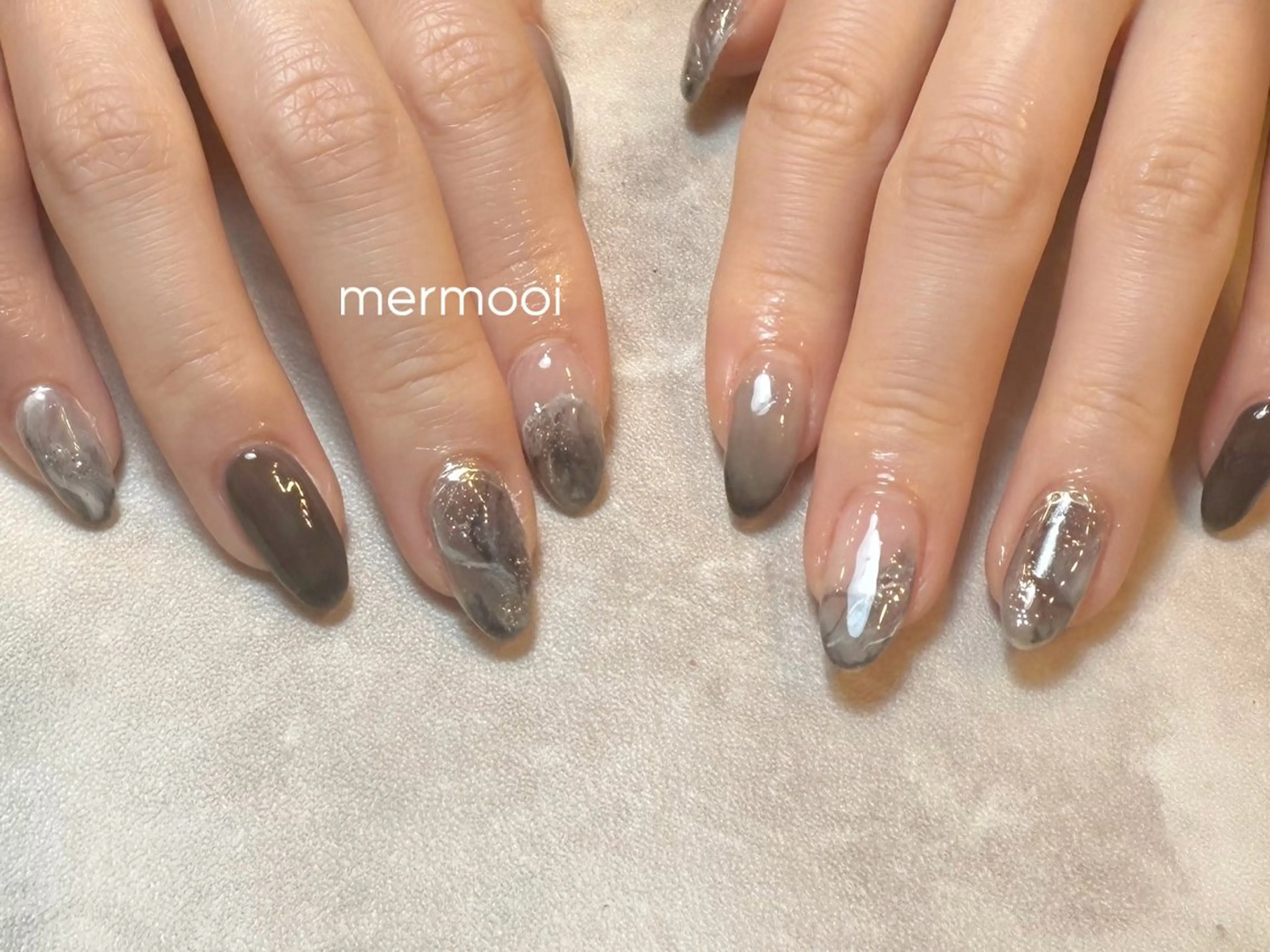 ネイル ニュアンスネイル melumooi nailのネイルデザイン