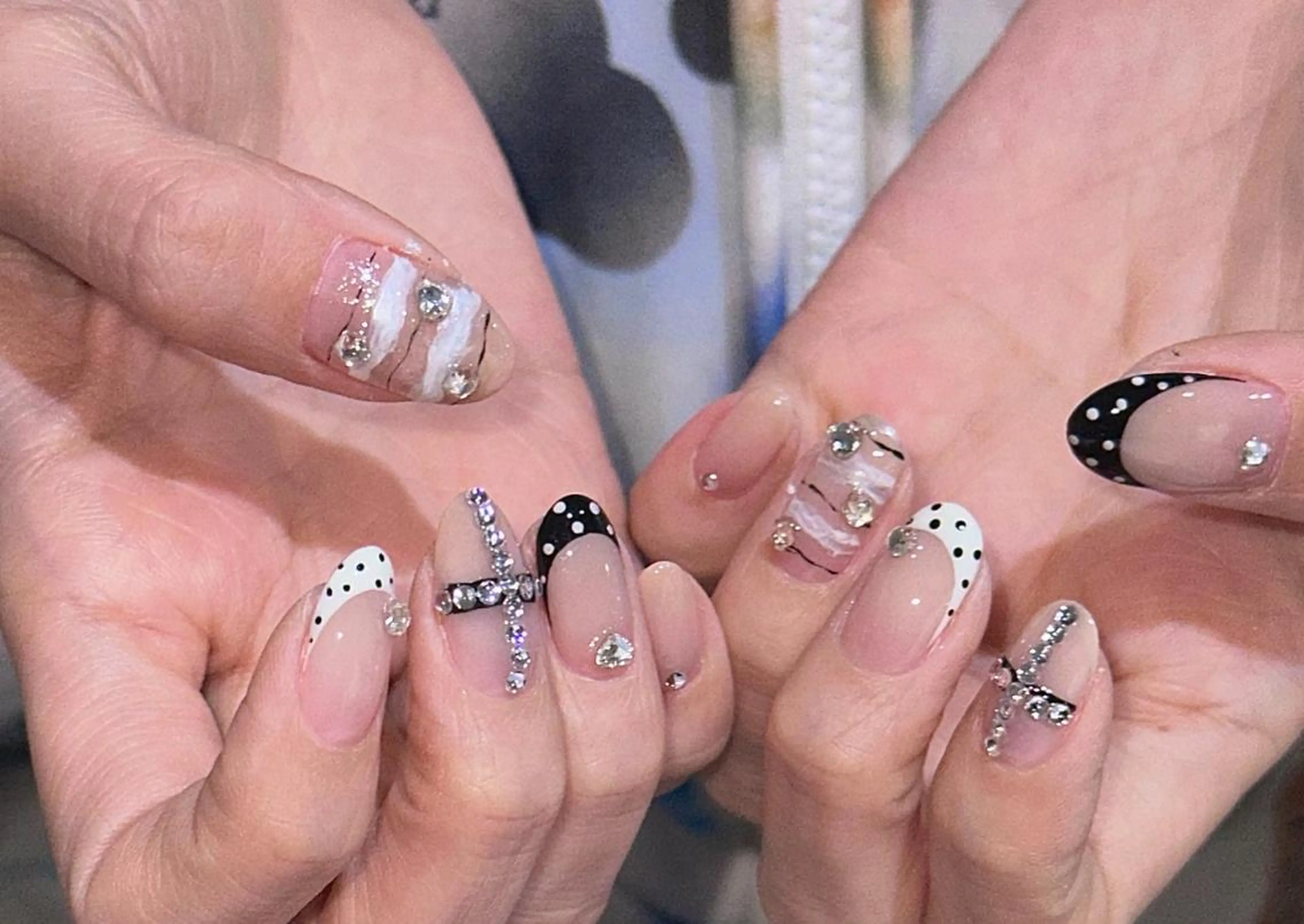 ネイル ハンドネイル ハンドケア 🍑 momo_nailのネイルデザイン
