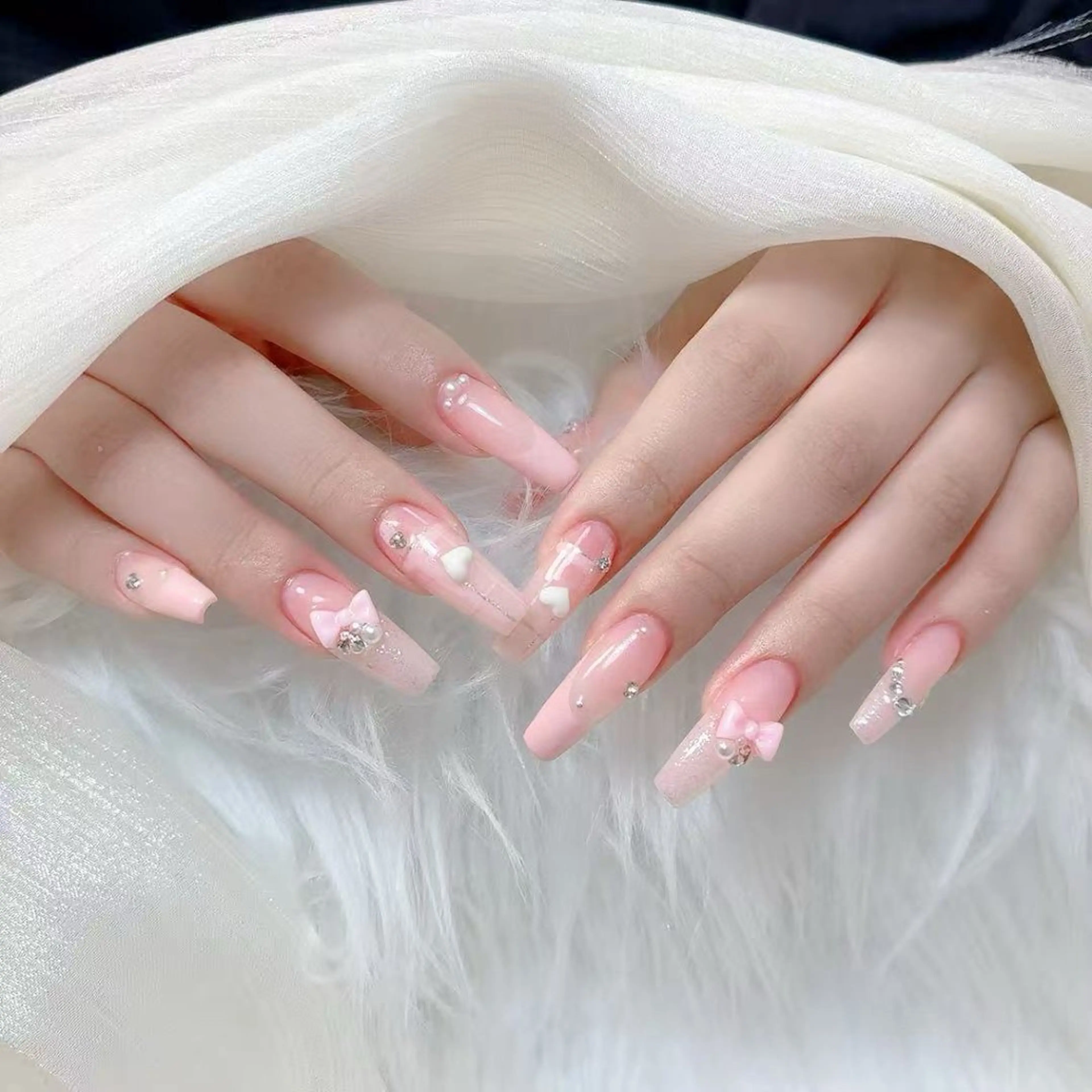 ネイル アニマル柄 チークネイル 成人式 フラッシュネイル フットネイル ハンドネイル B·U Nail大宮 長さだし専門店のネイルデザイン