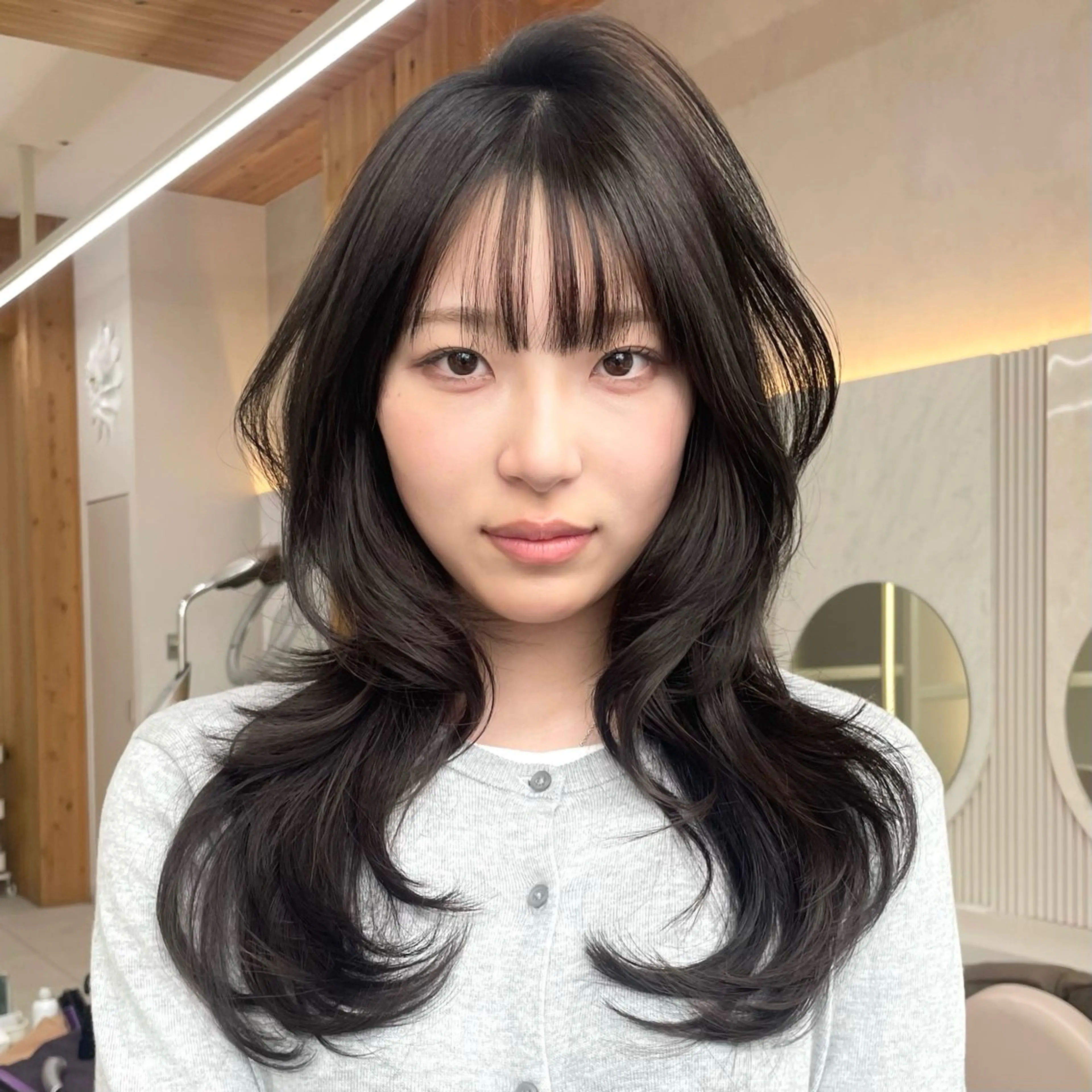 セミロング カラー ハッシュカット momo もものヘアスタイル