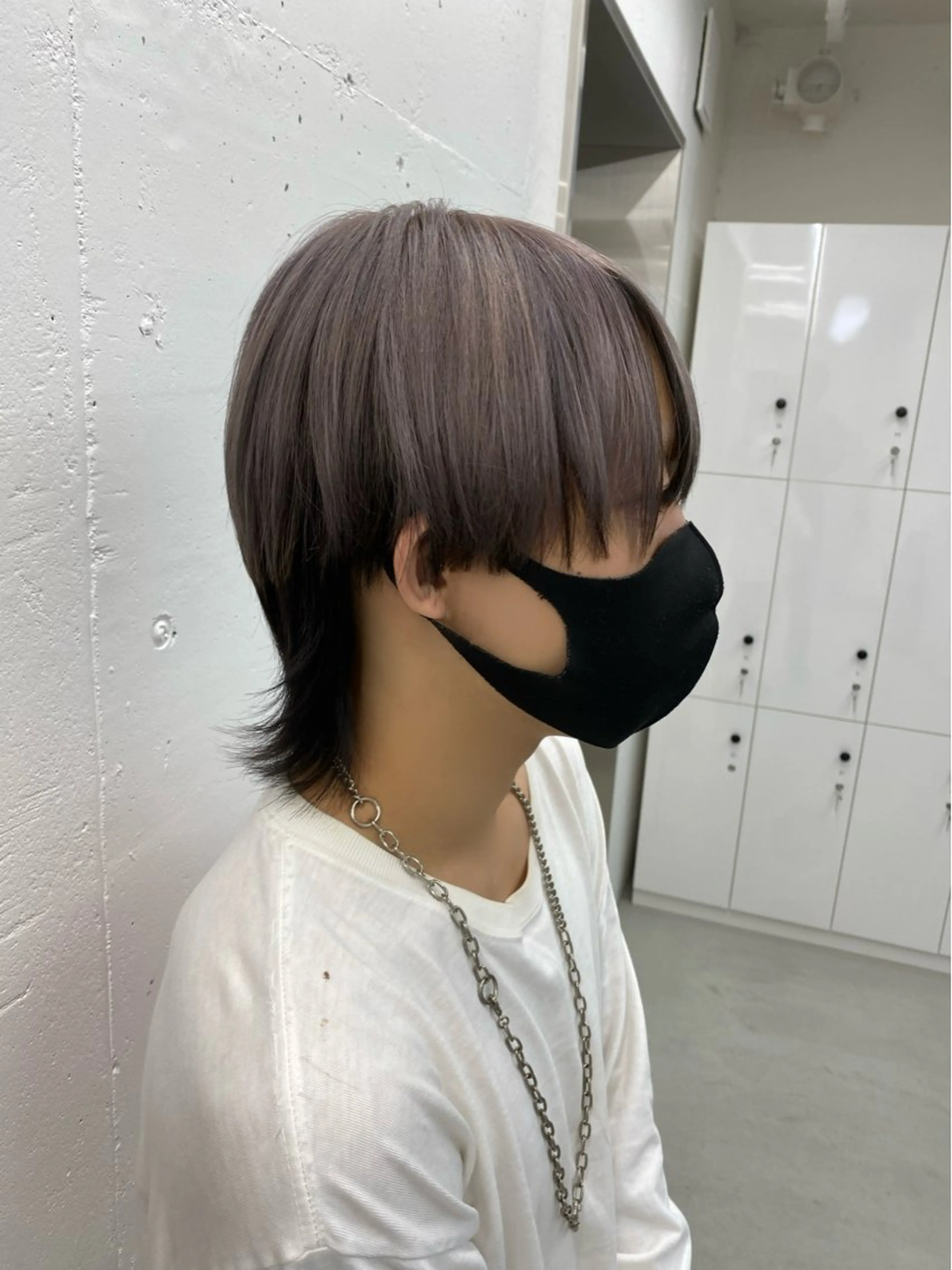 ミディアム カラー メンズ メンズブリーチ メンズハイトーン メンズ韓国風 メンズウルフカット ブリーチ ヘアカラー 縮毛矯正 トリートメント 🐶ひかる🐶 JILLSTUDIOのヘアスタイル