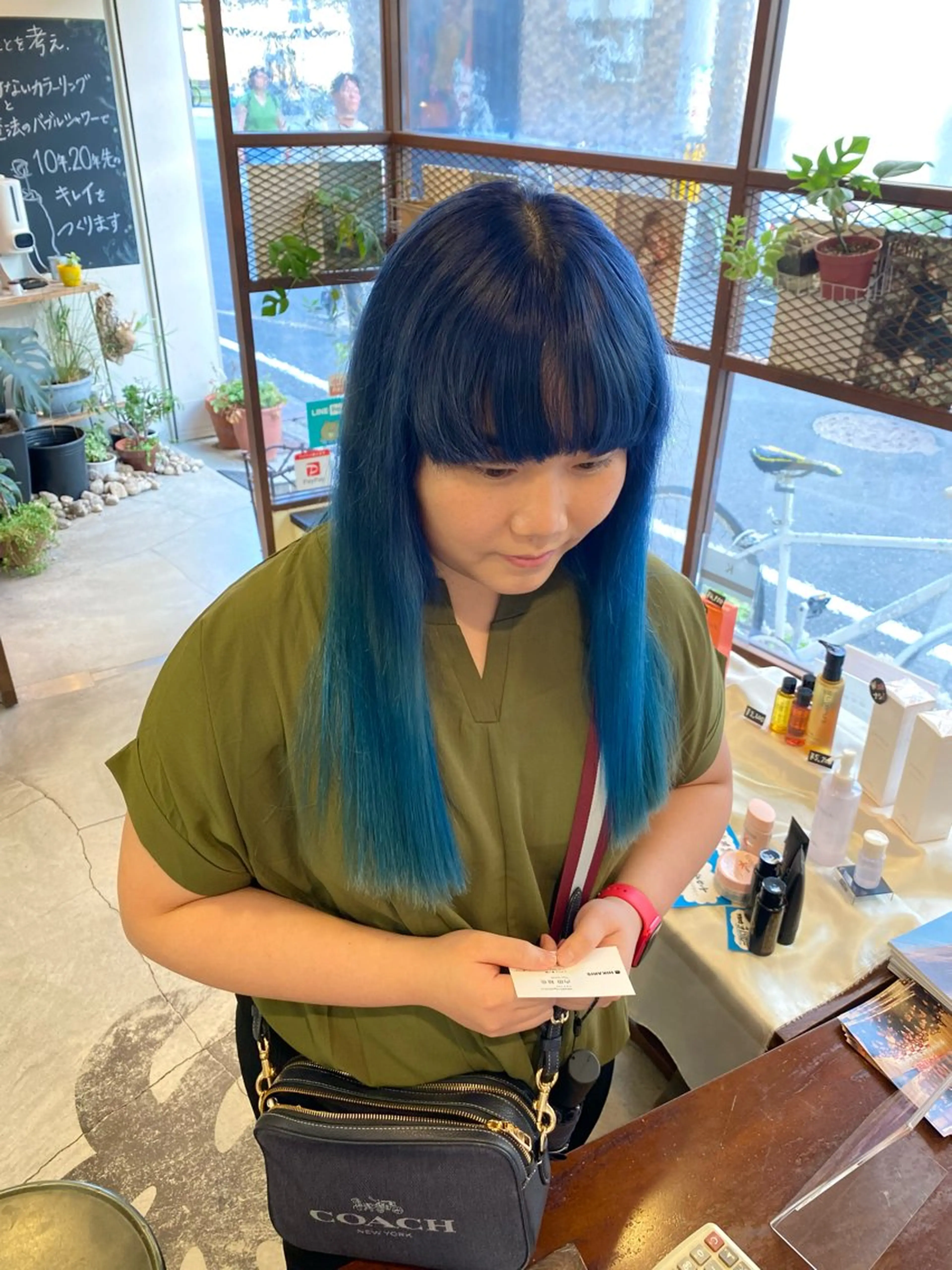 ロング カラー ブルーカラー グラデーションカラー ウチダ ユウヤのヘアスタイル