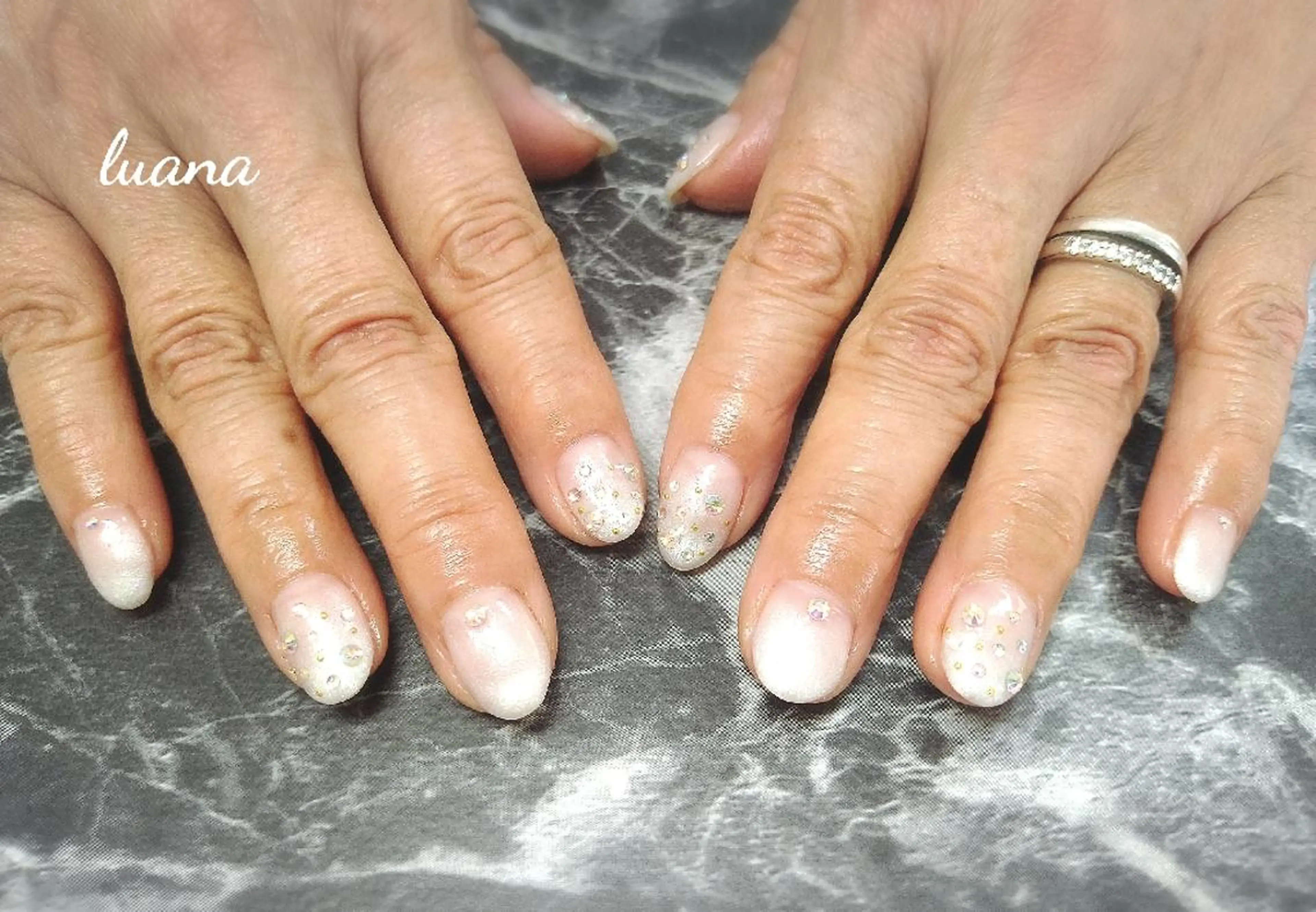 ネイル LUANA  TAKAHASHIのネイルデザイン