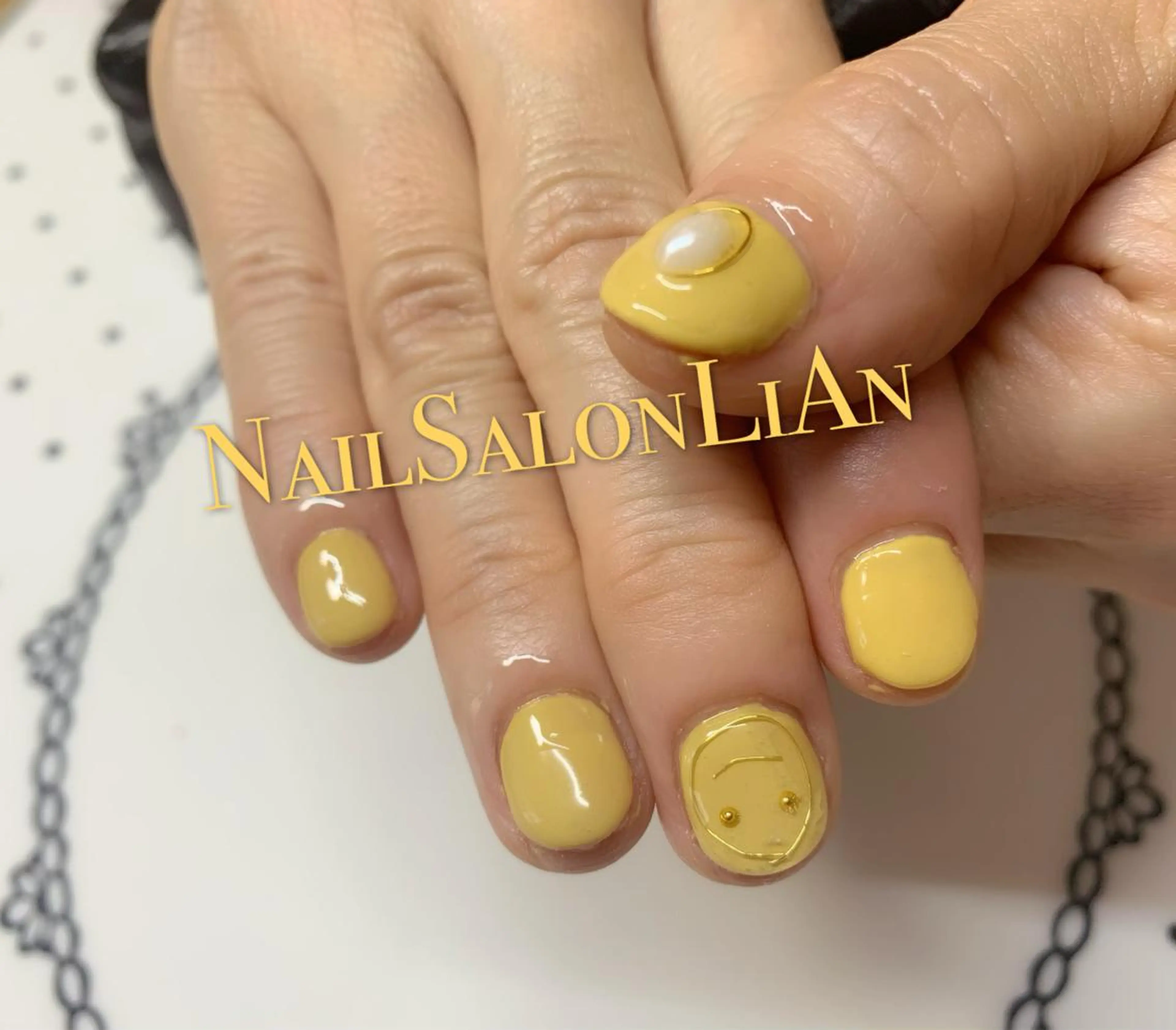 ネイル アートネイル 持ち込み シンプルネイル ストーンネイル NailSalon LiAnのネイルデザイン