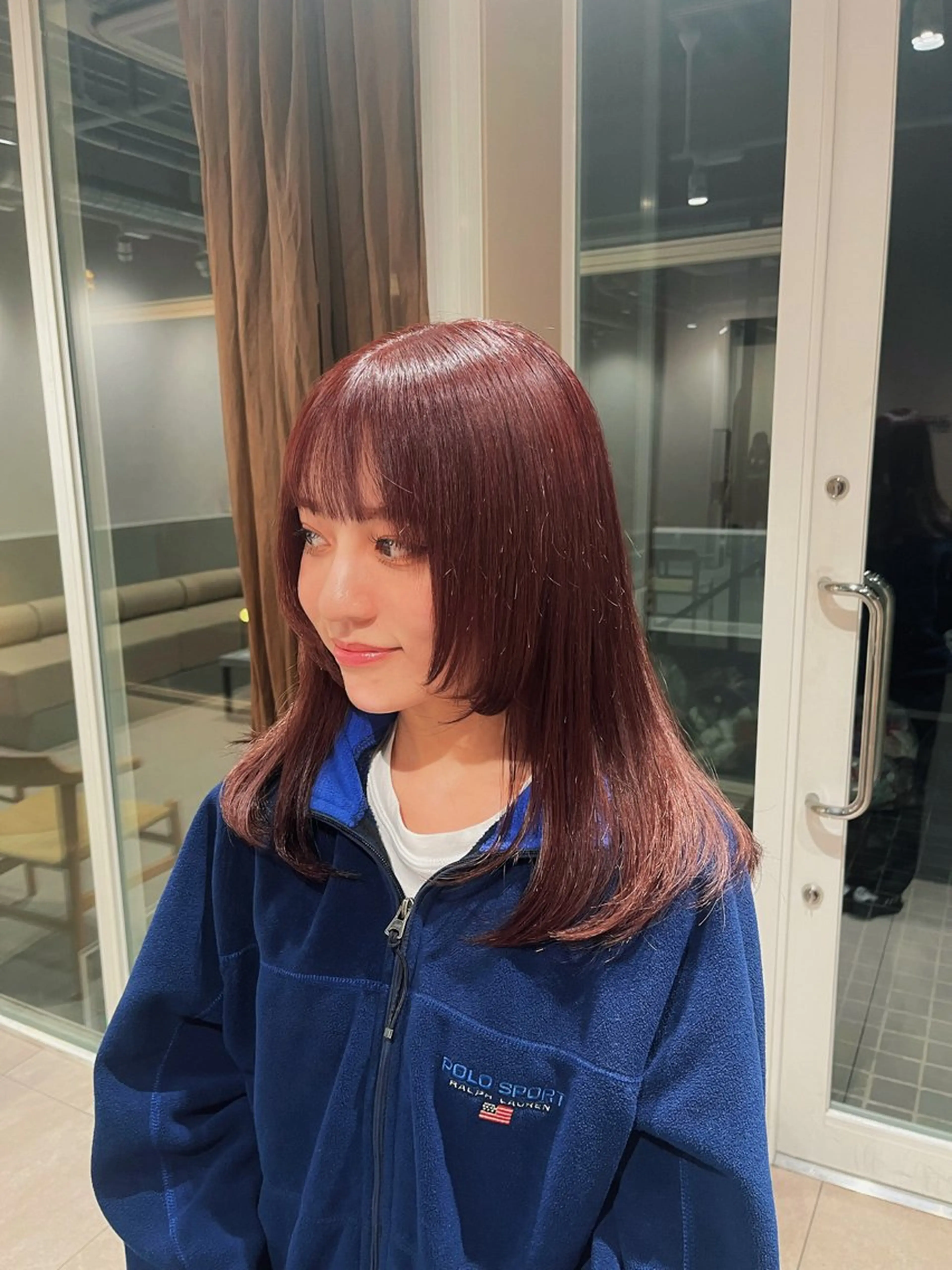セミロング 渡邊 百咲のヘアスタイル