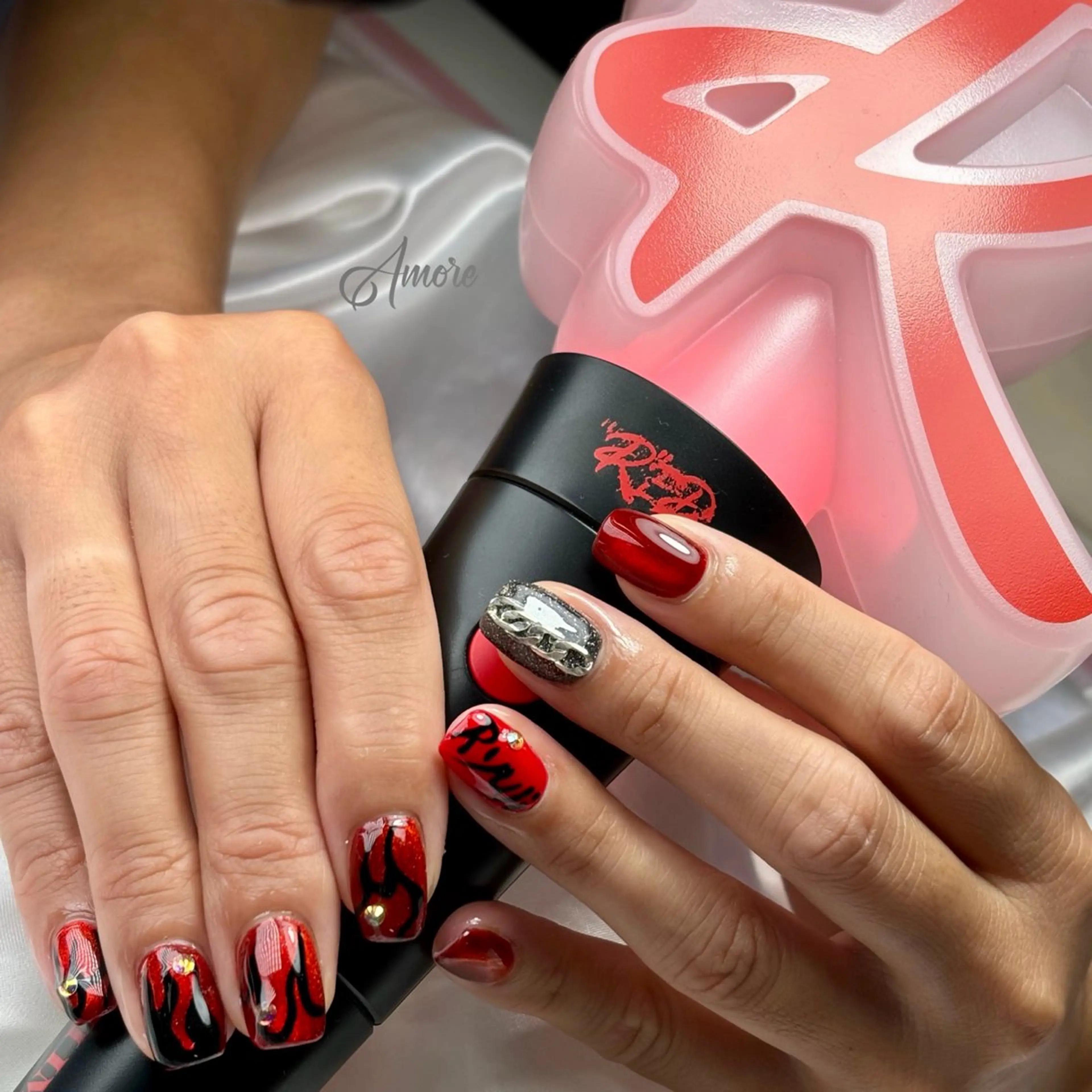 ネイル ジェルネイル キラキラネイル 韓国ネイル マグネットネイル パラジェル You kyehwaのネイルデザイン