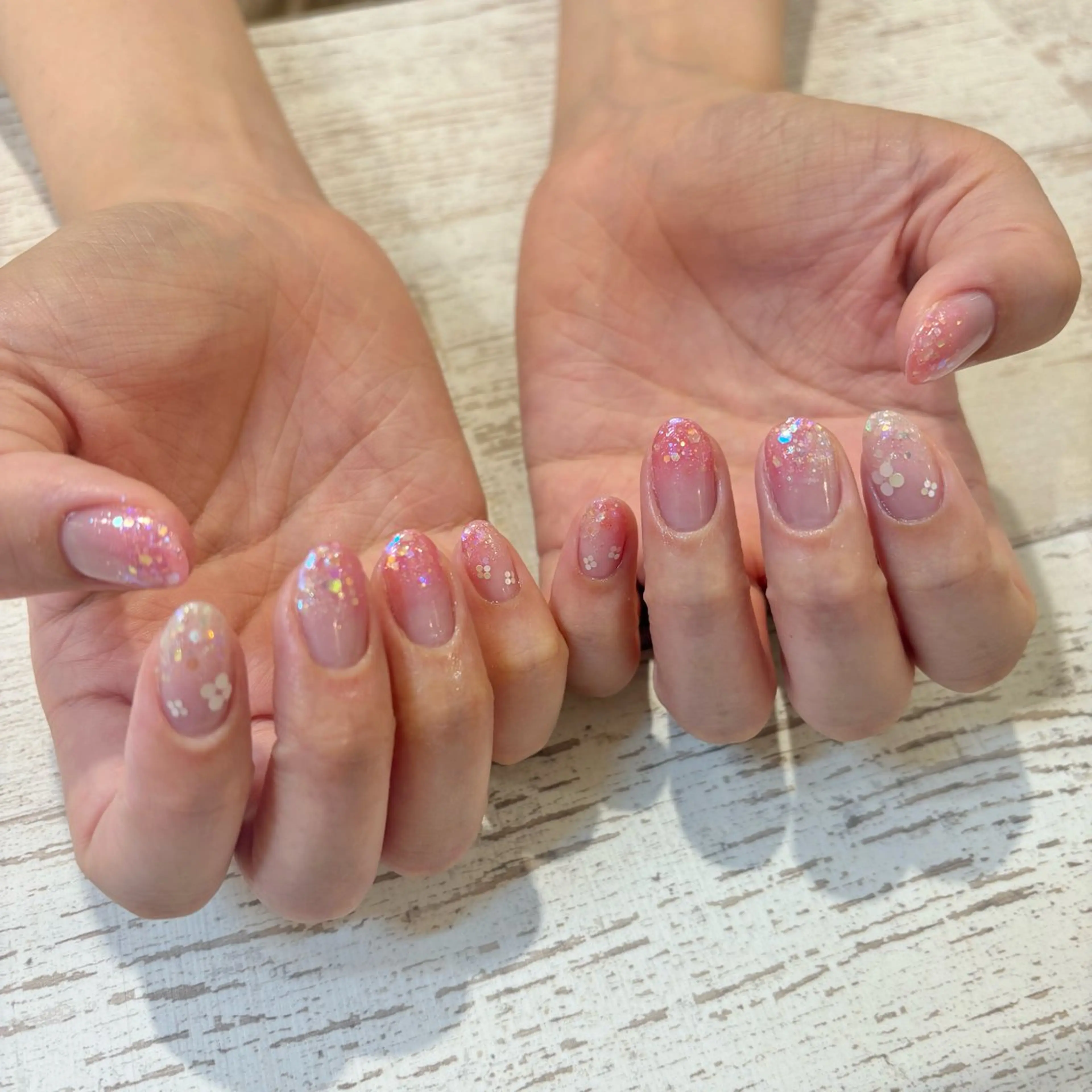 ネイル フラッシュネイル フットネイル フレンチネイル ジェルネイル グラデーション Feluce. eyelash&nail【フェルーチェ】所属・feluce mahoのネイルデザイン