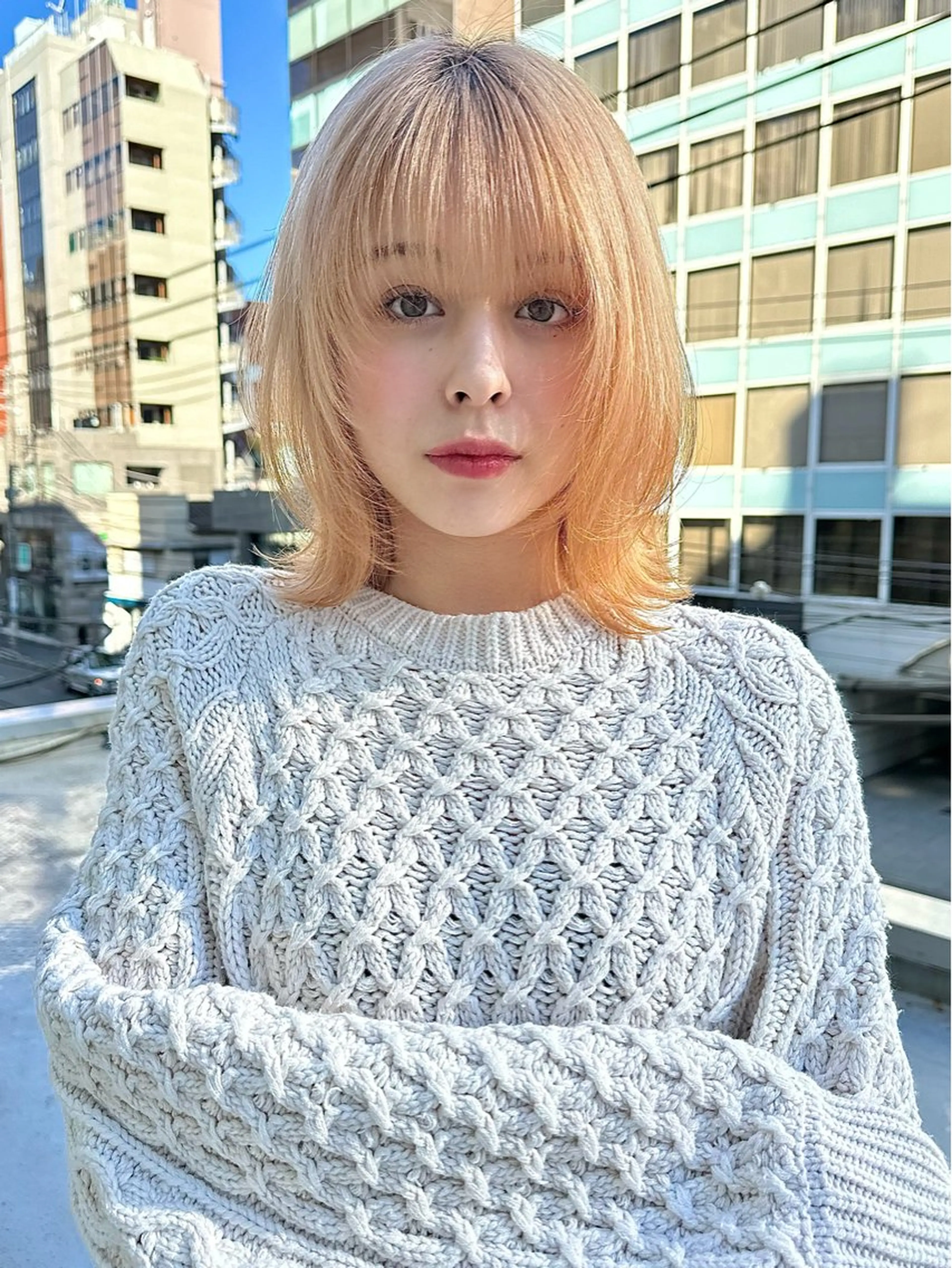 ミディアム カラー ベージュカラー ミルクティーベージュ 顔周りカット レイヤーカット ウルフカット レイヤーカット🪄 耳ツボ🎀Ayumiのヘアスタイル