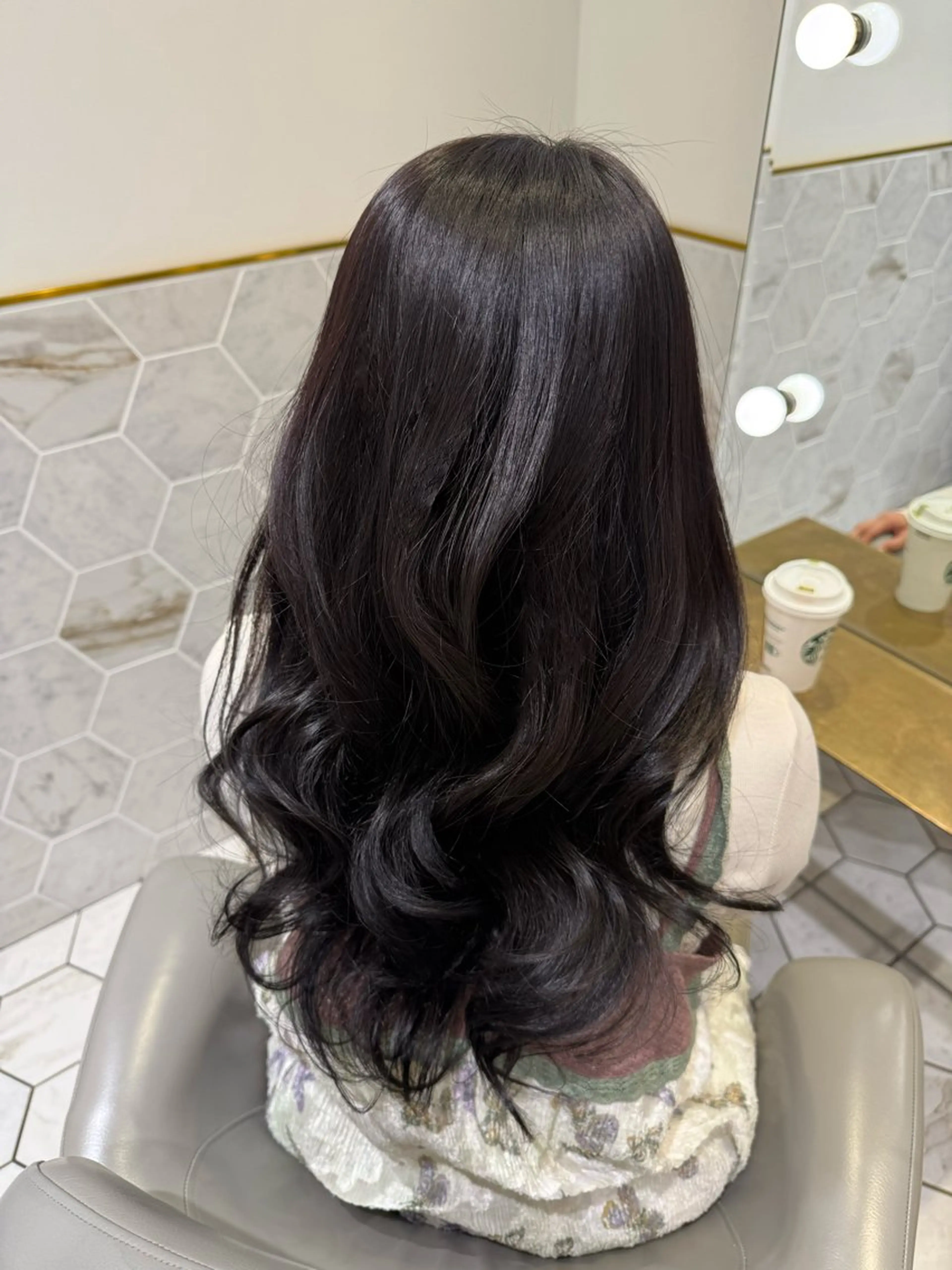 ロング ヘアカラー 𝐘𝐮𝐢 🤎 costesのヘアスタイル