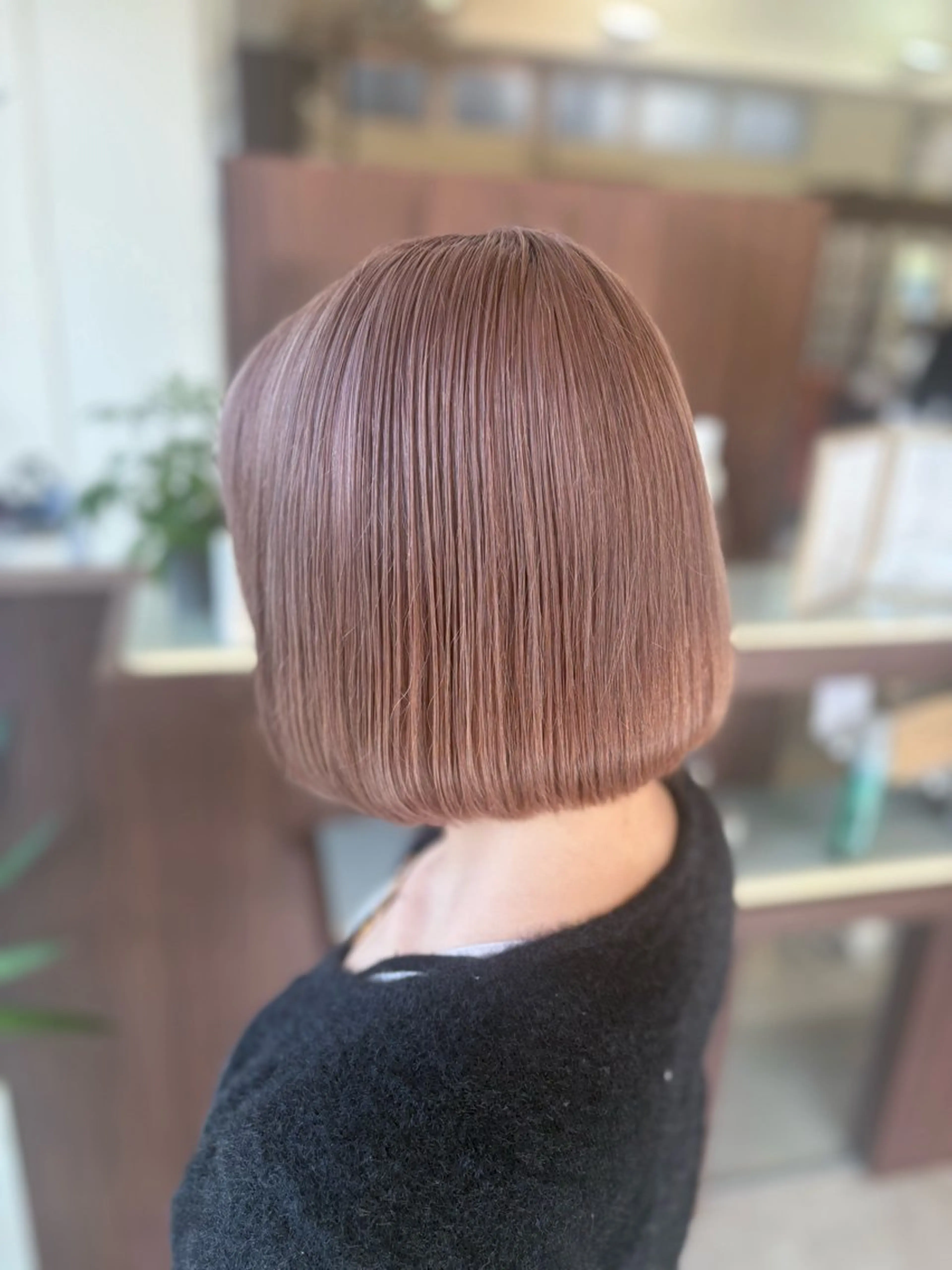 カラー ベージュカラー ブリーチ ミルクティーベージュ 垢抜け×韓国風/ ハイトーン/朝倉友香のヘアスタイル