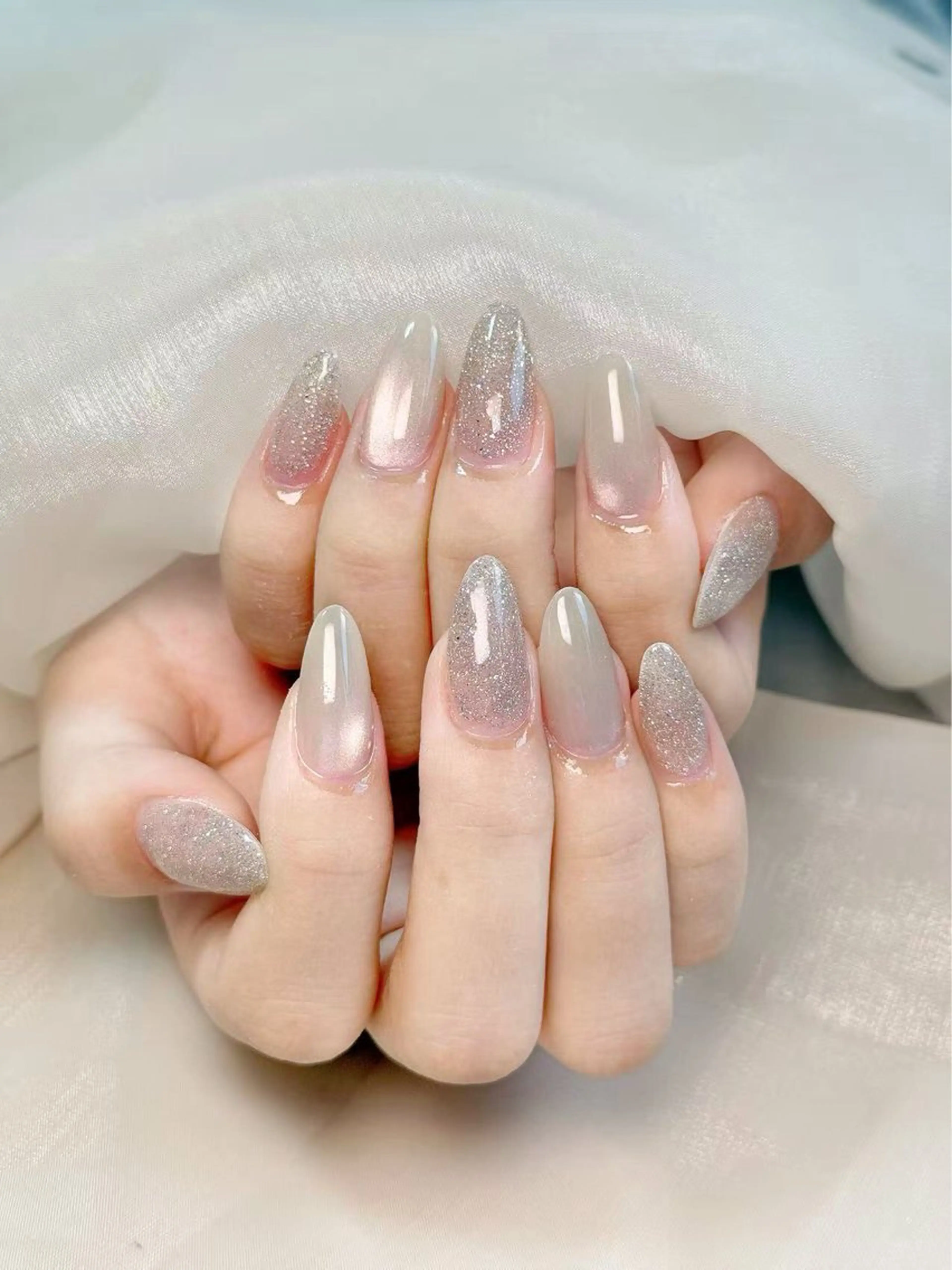 ネイル ハンドネイル 小 雨のネイルデザイン