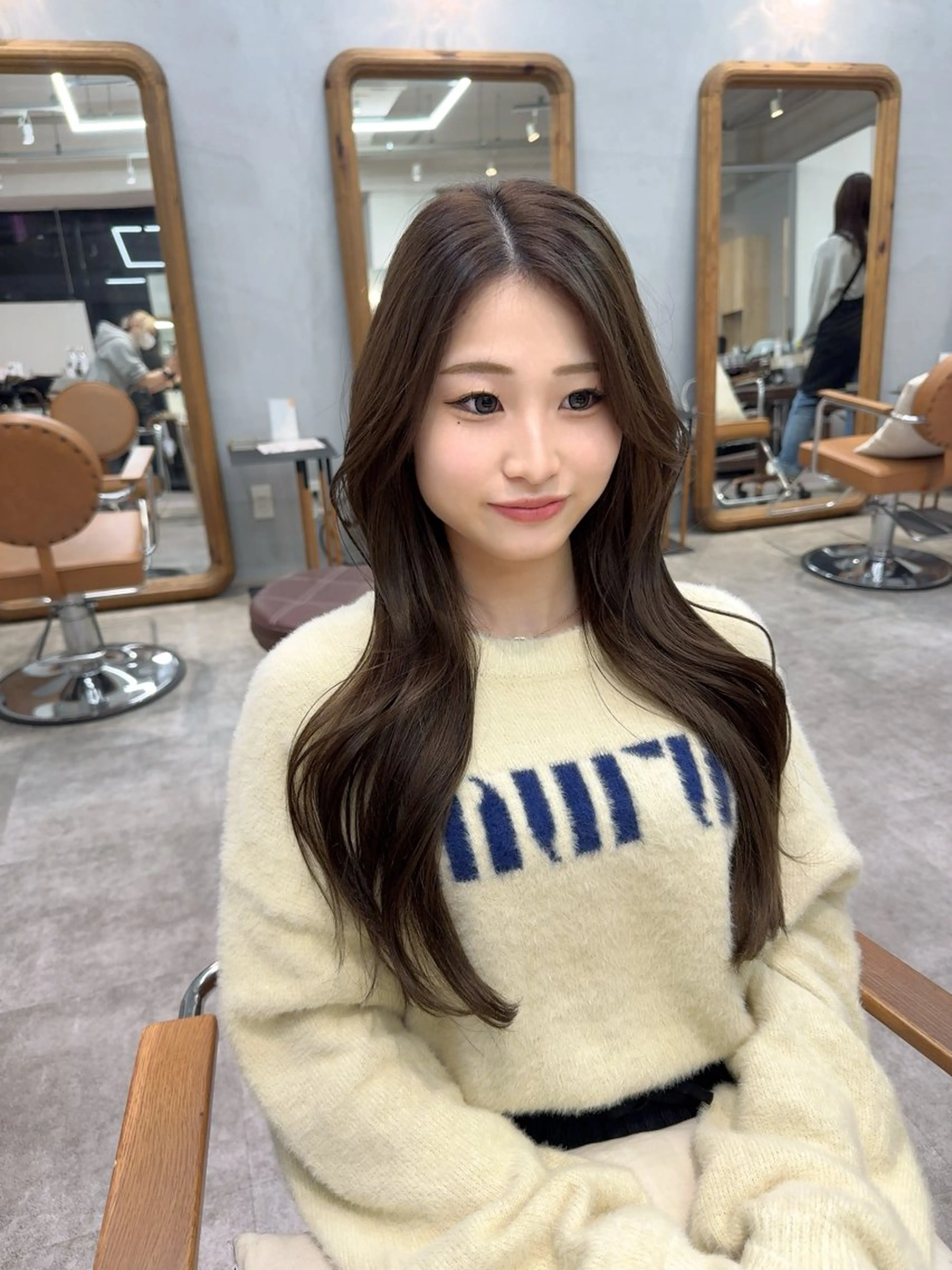 ロング カラー 透明感カラー グレージュ オリーブグレージュ オリーブグレー ヘアカラー オスズ 🎀´-のヘアスタイル