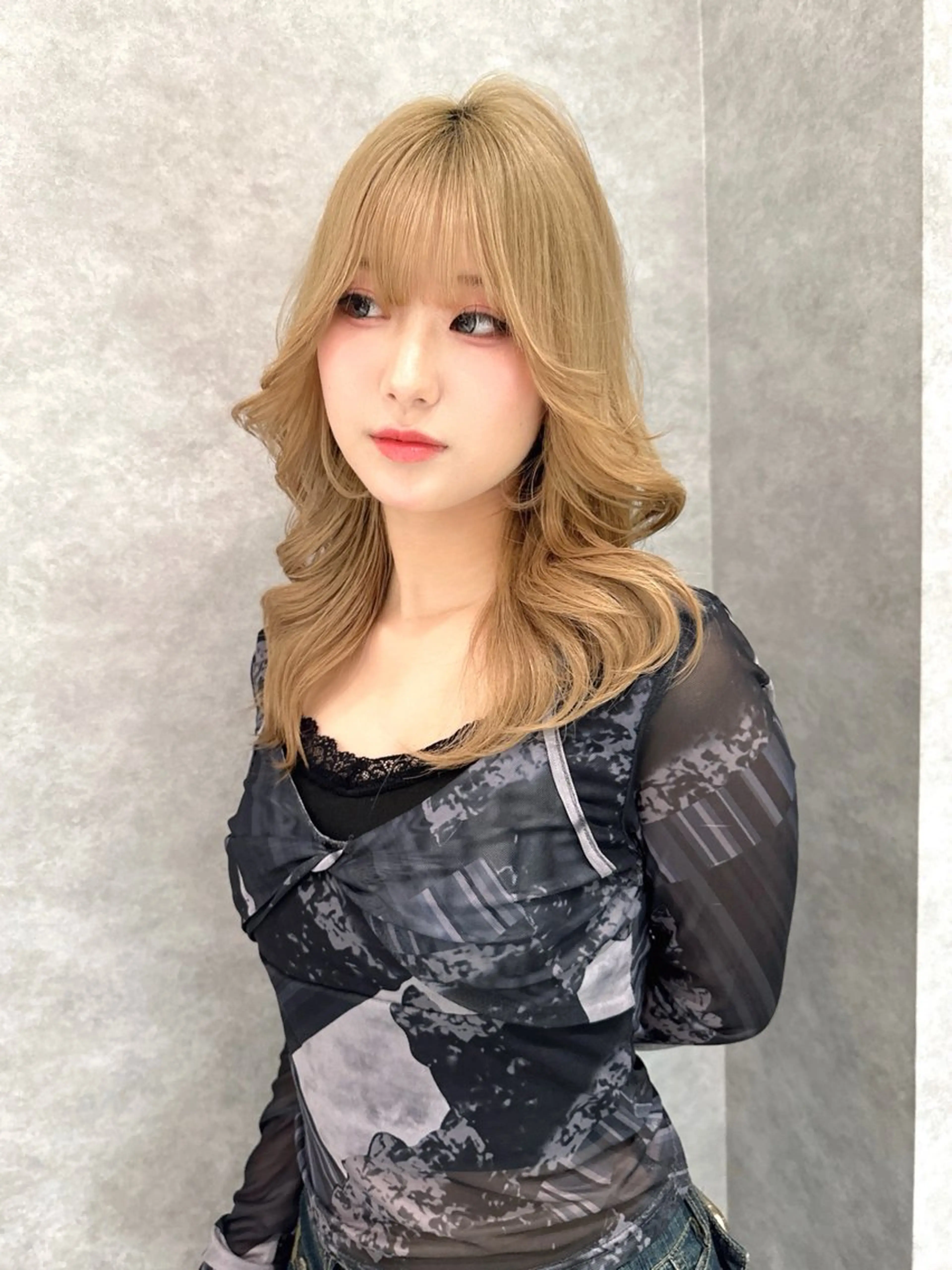 セミロング ヘアカラー トリートメント 水光艶カラー/ 艶ブリーチ/颯のヘアスタイル