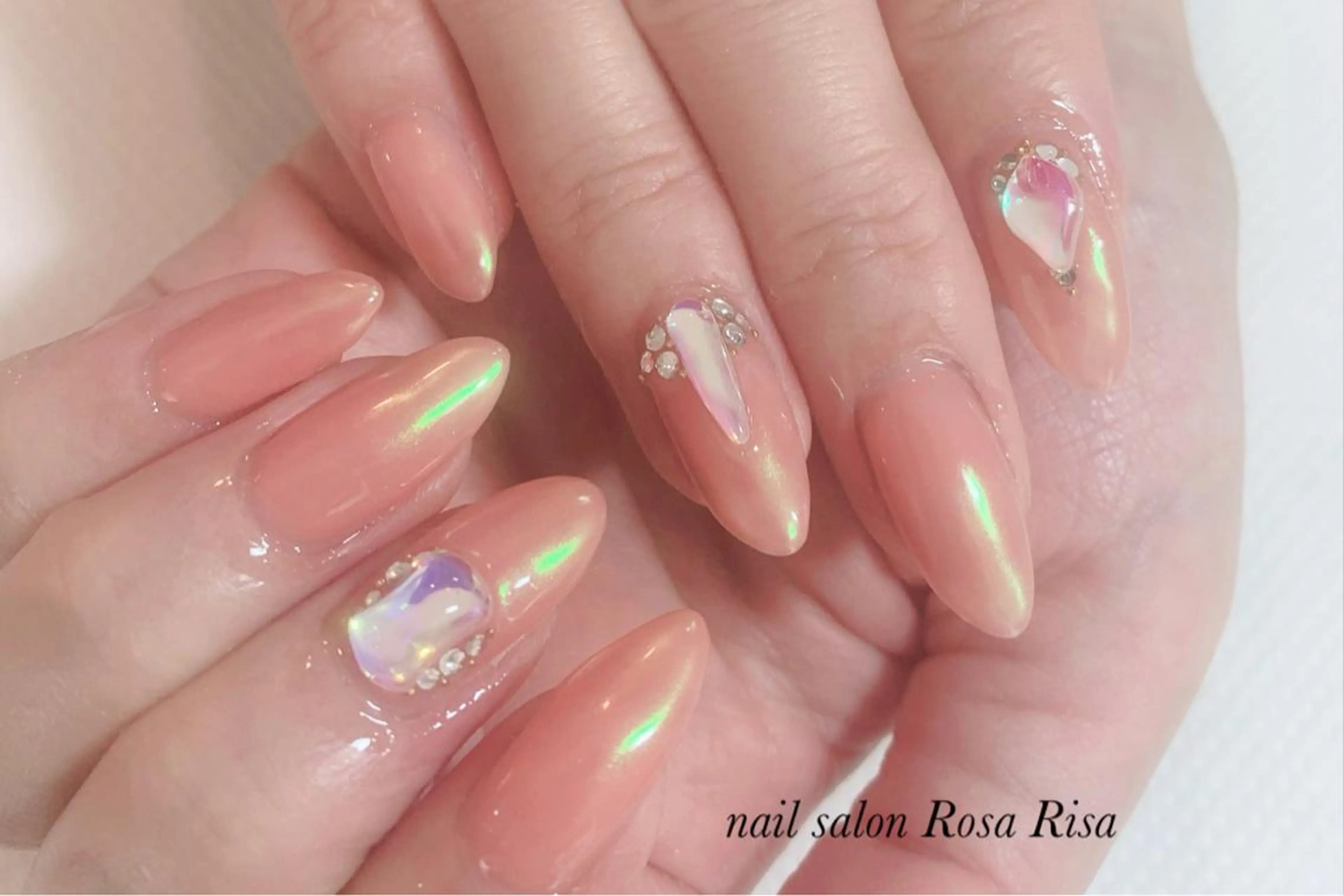 セミロング ネイル ネイルスタジオ シェイクユアハンズのネイルデザイン