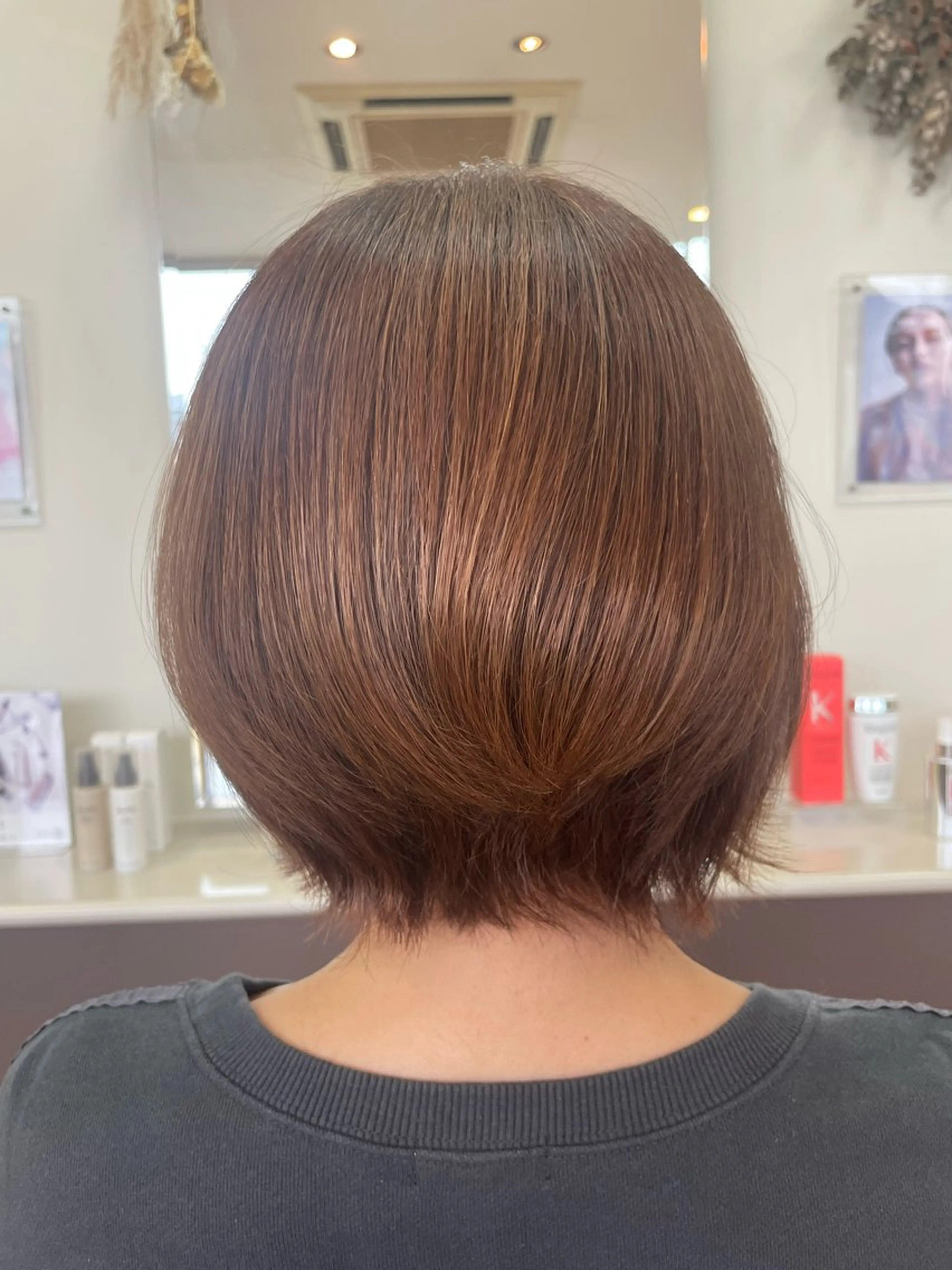 ショート ボブ カット トリートメント attrice杉山 綾乃のヘアスタイル
