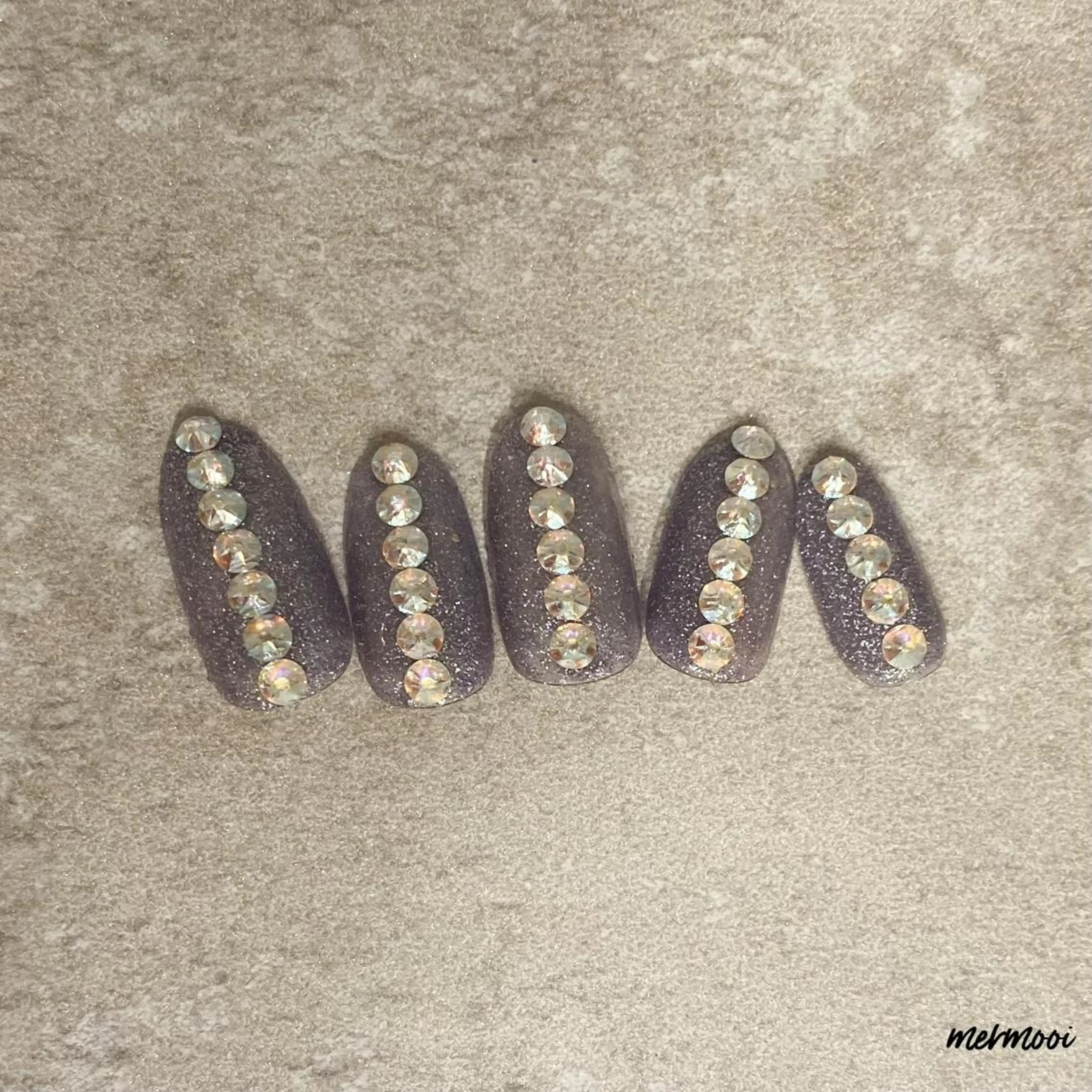 ネイル オーロラネイル ジェルネイル キラキラネイル ラメ(グリッター) パープル ハンドネイル mermooi所属・melumooi nailのネイルデザイン