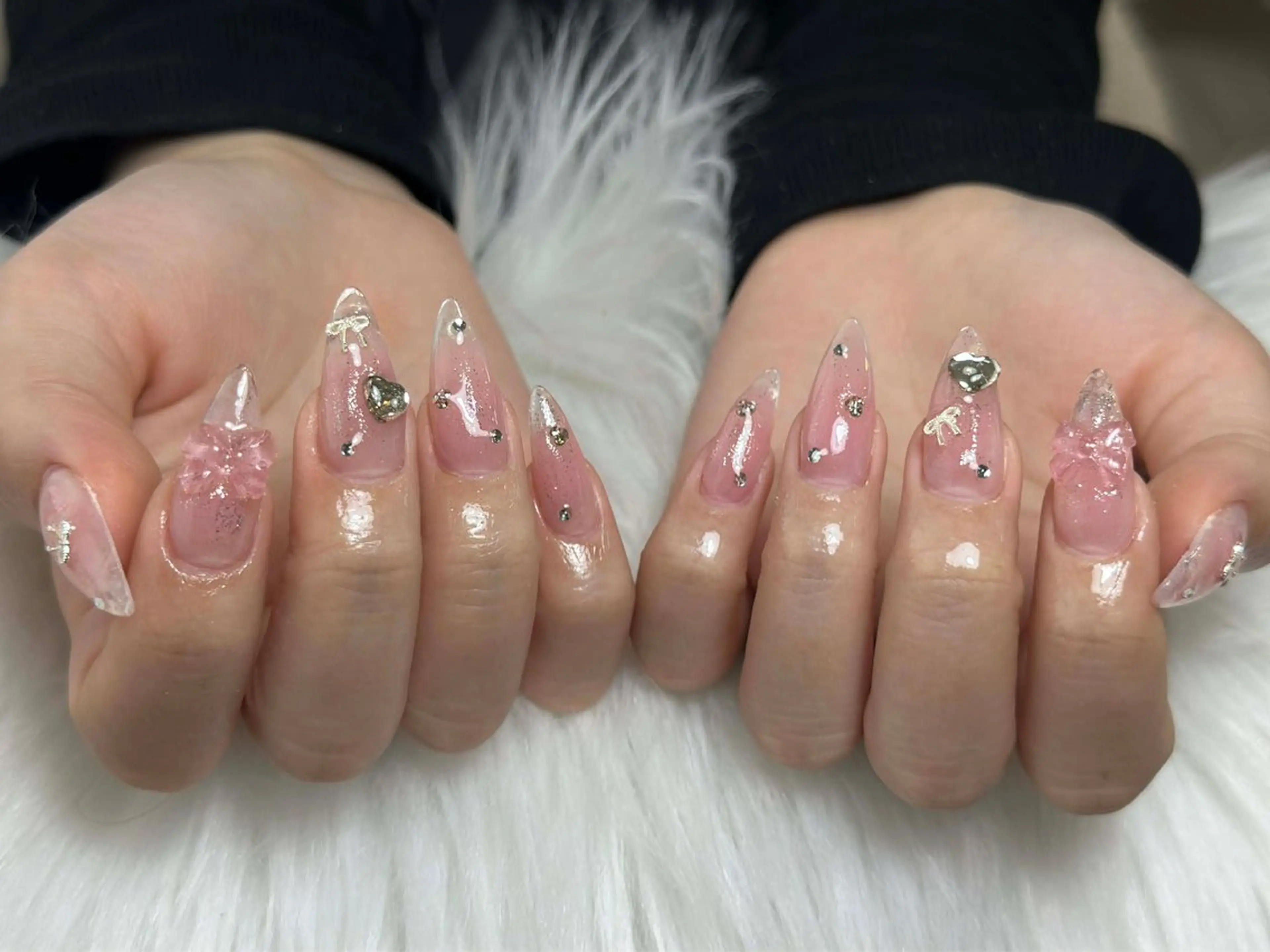 ネイル フレンチネイル ジェルネイル ガーリー 韓国ネイル ロングネイル ハンドネイル ミ チャンのネイルデザイン