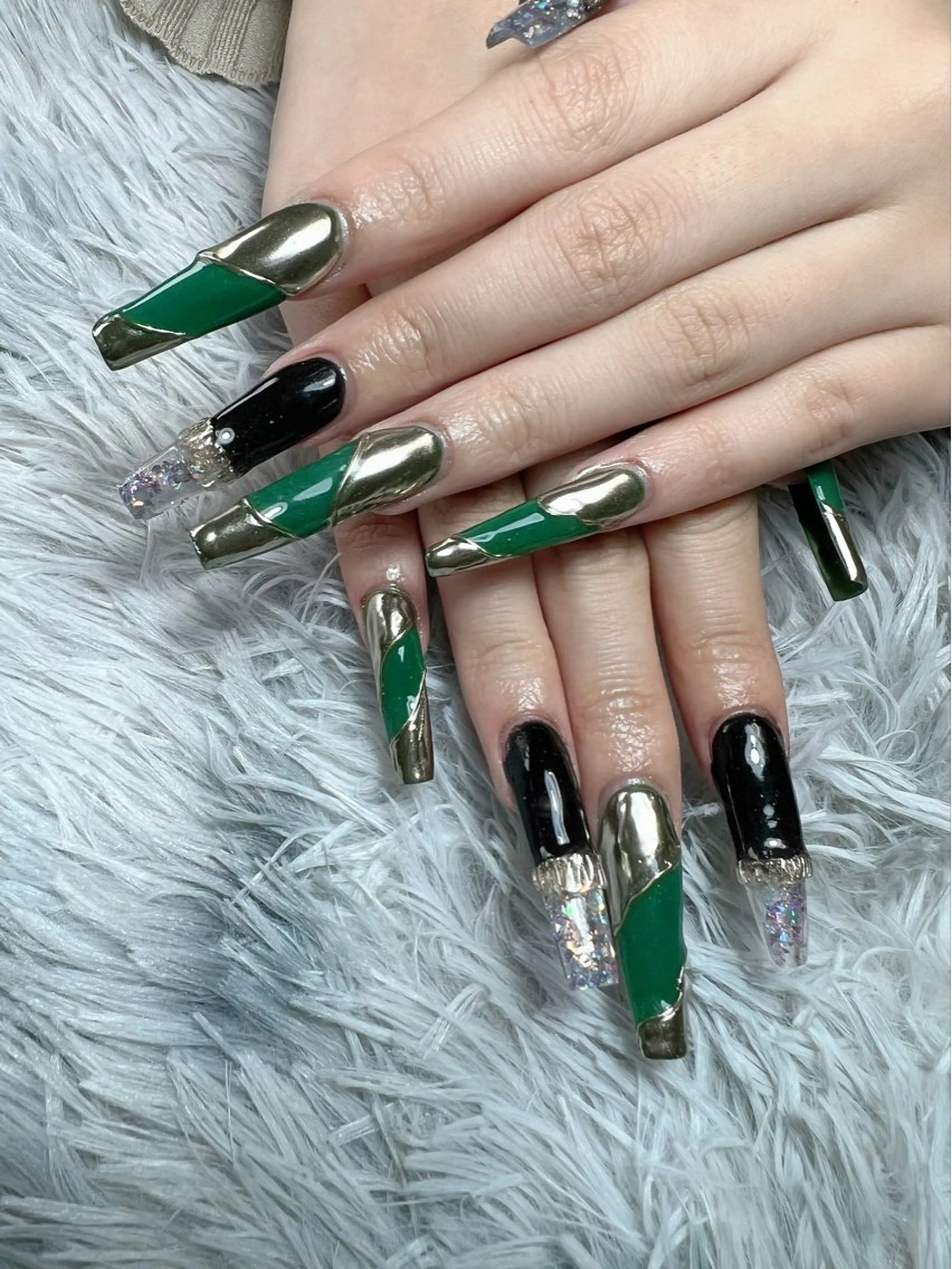 ネイル 成人式 ラメ(グリッター) ロングネイル スカルプネイル ハンドネイル シェヌネイル JURAのネイルデザイン