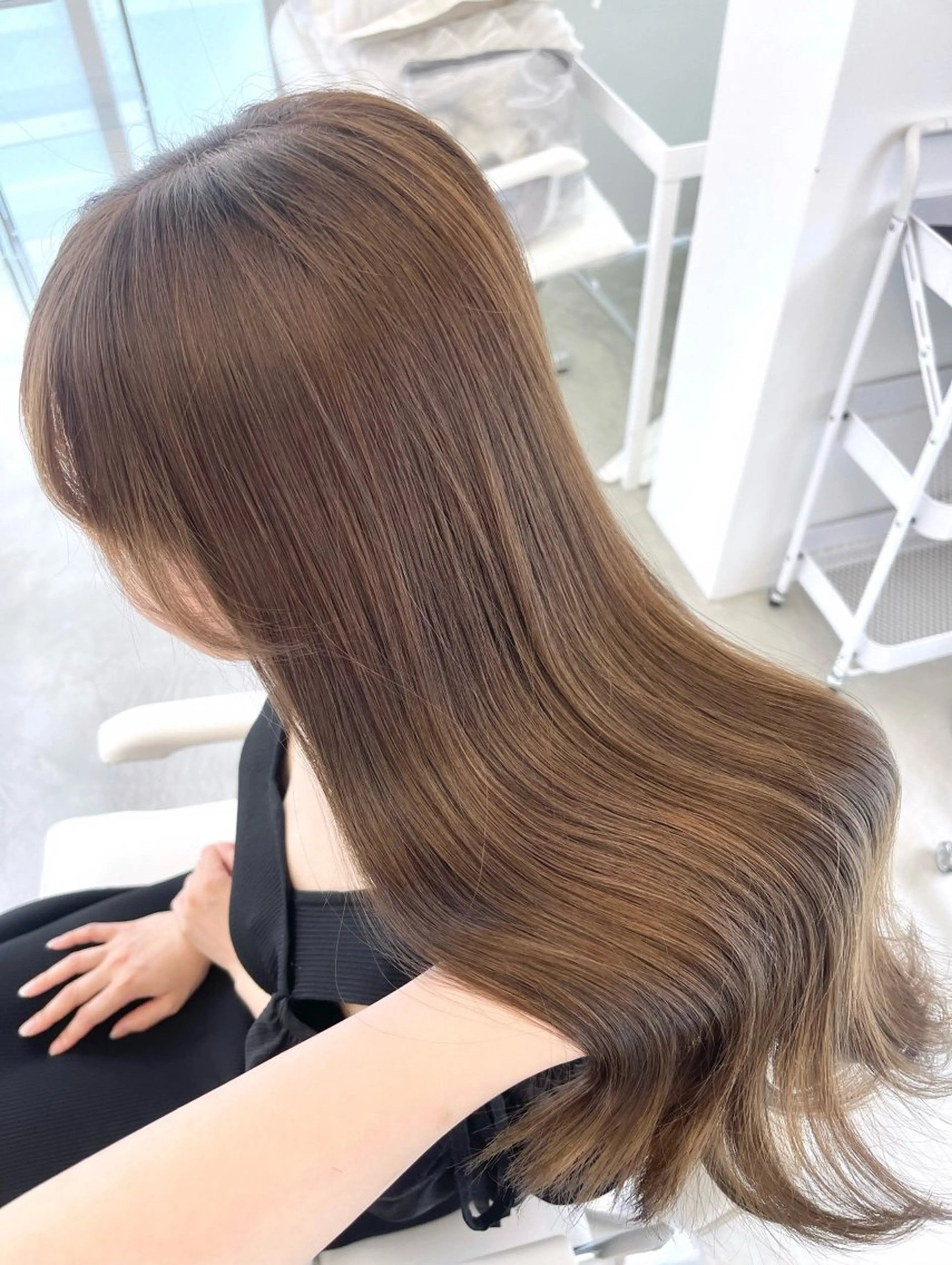 ロング カラー レイヤーカット 透明感カラー表参道のヘアスタイル