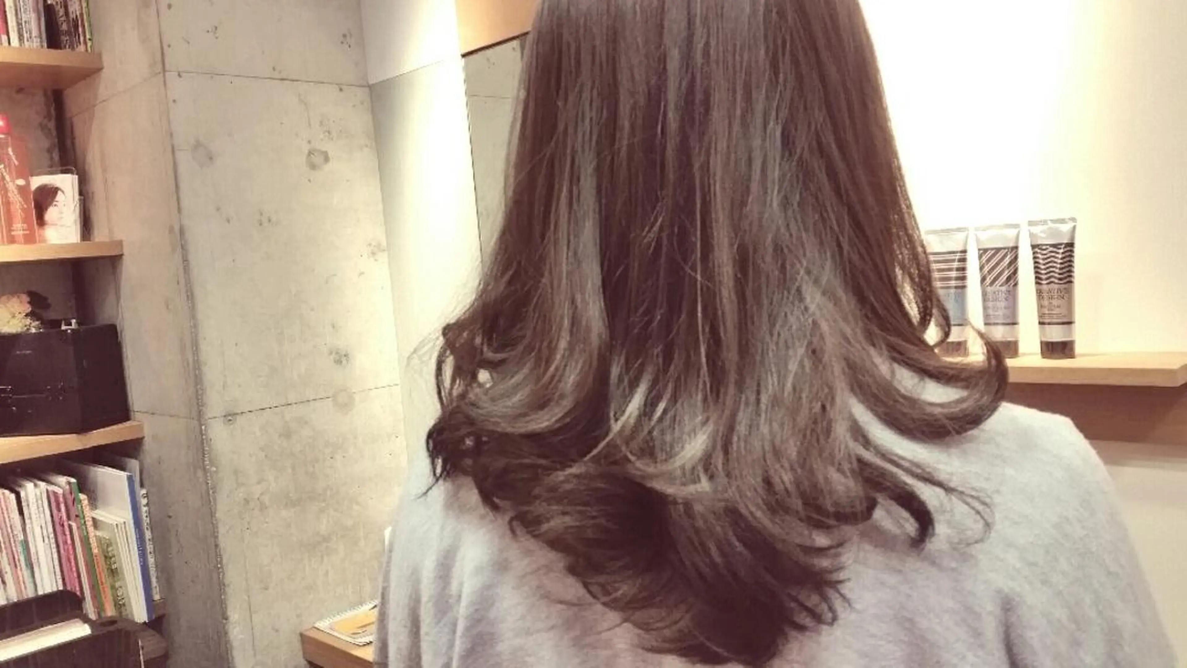 カラー 一戸 陽太のヘアスタイル