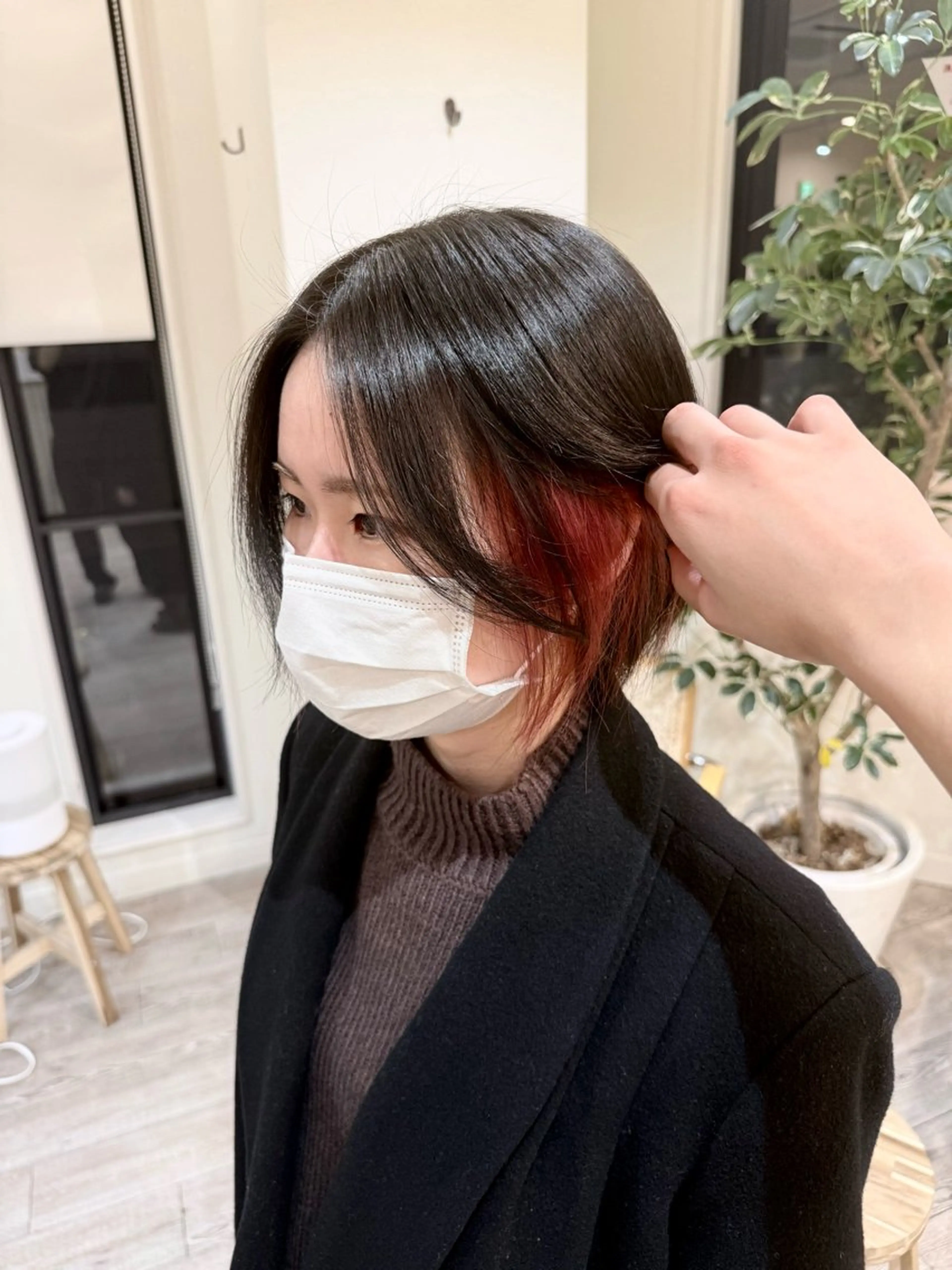 ショート ヘアカラー クロギ リョウのヘアスタイル