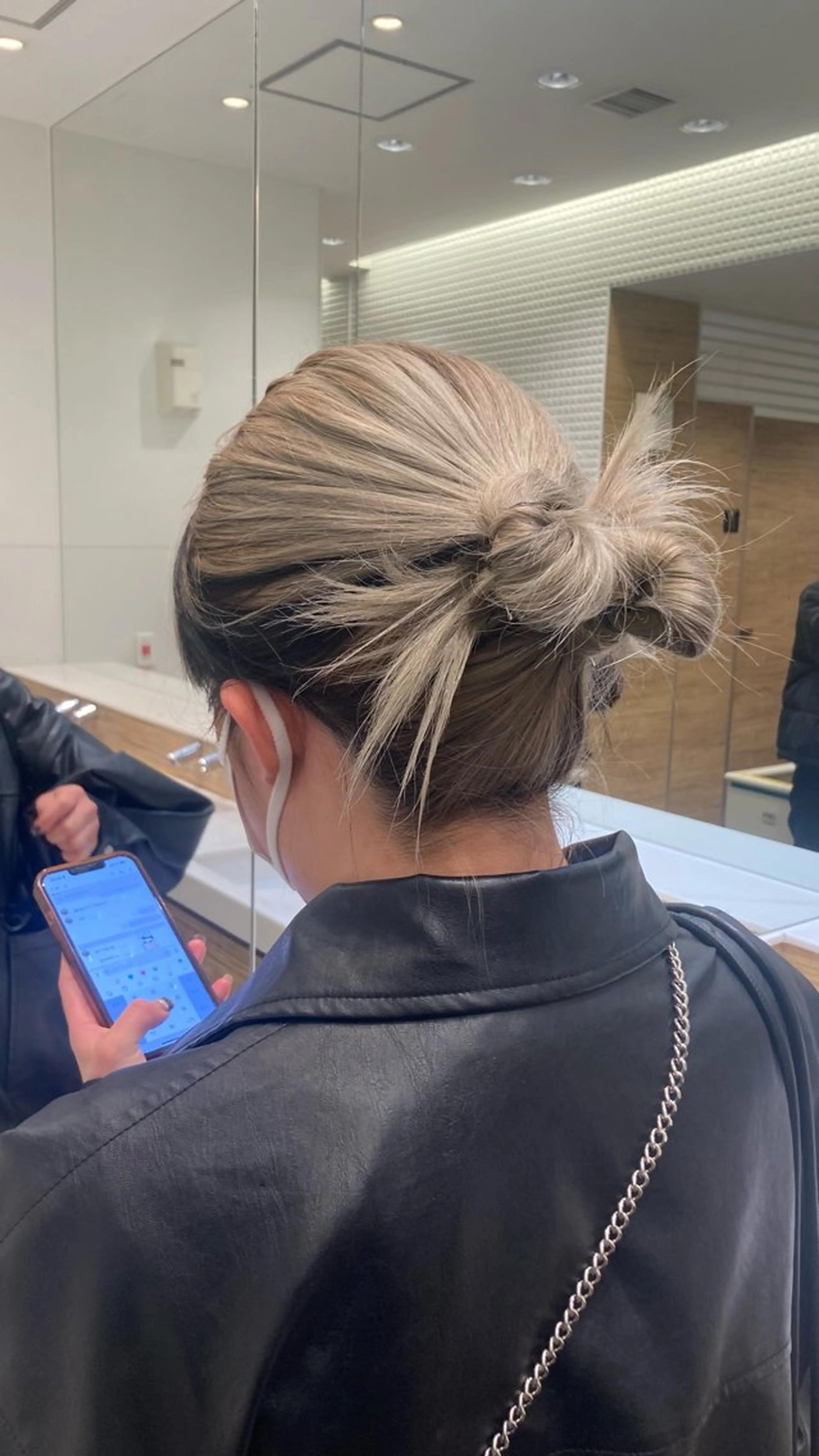 ミディアム カラー ヘアアレンジ CYAN.栄店所属・久野 紗愛のヘアスタイル