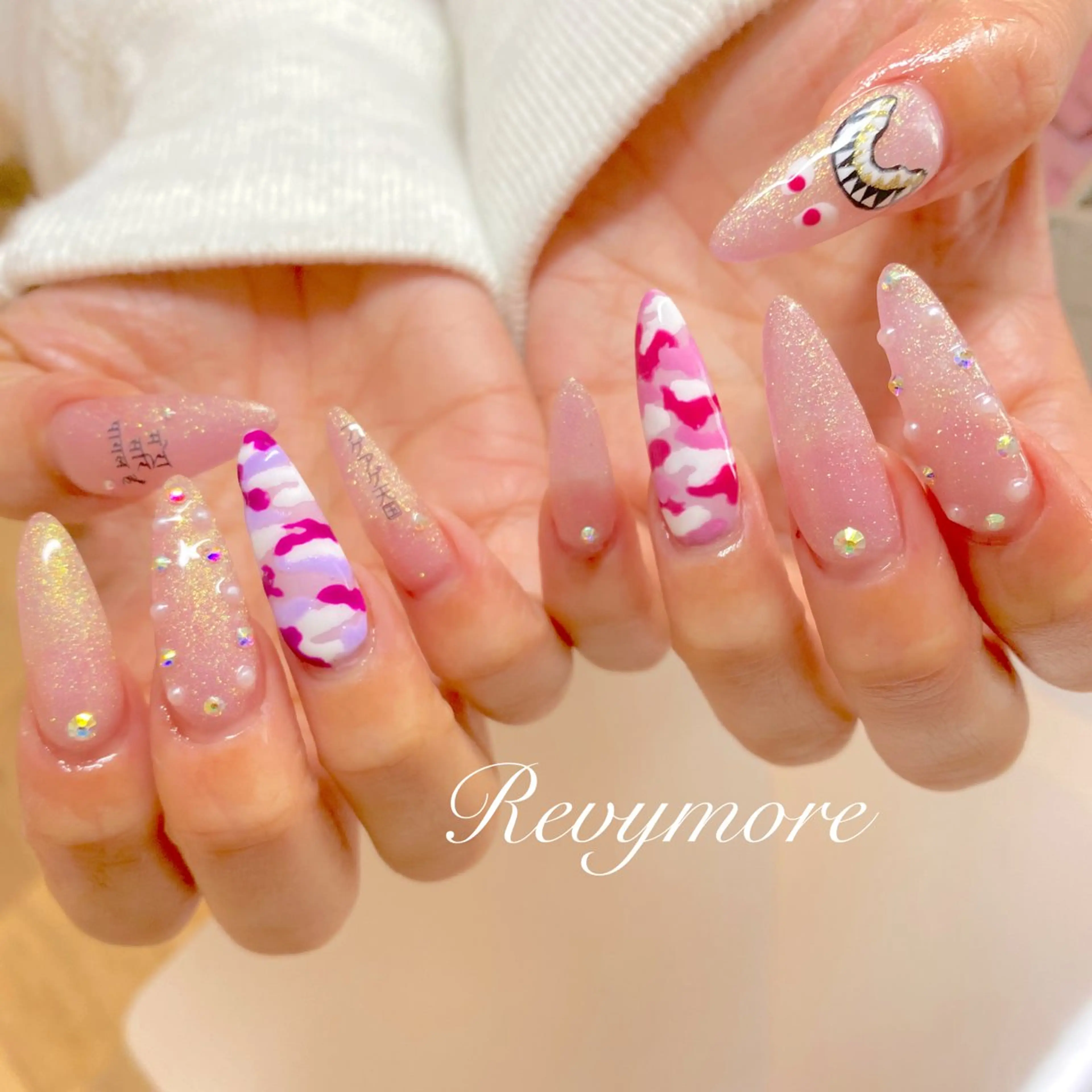ネイル ジェルネイル 韓国ネイル ニュアンスネイル オフィスネイル シンプルネイル nail salon Revymoreのネイルデザイン