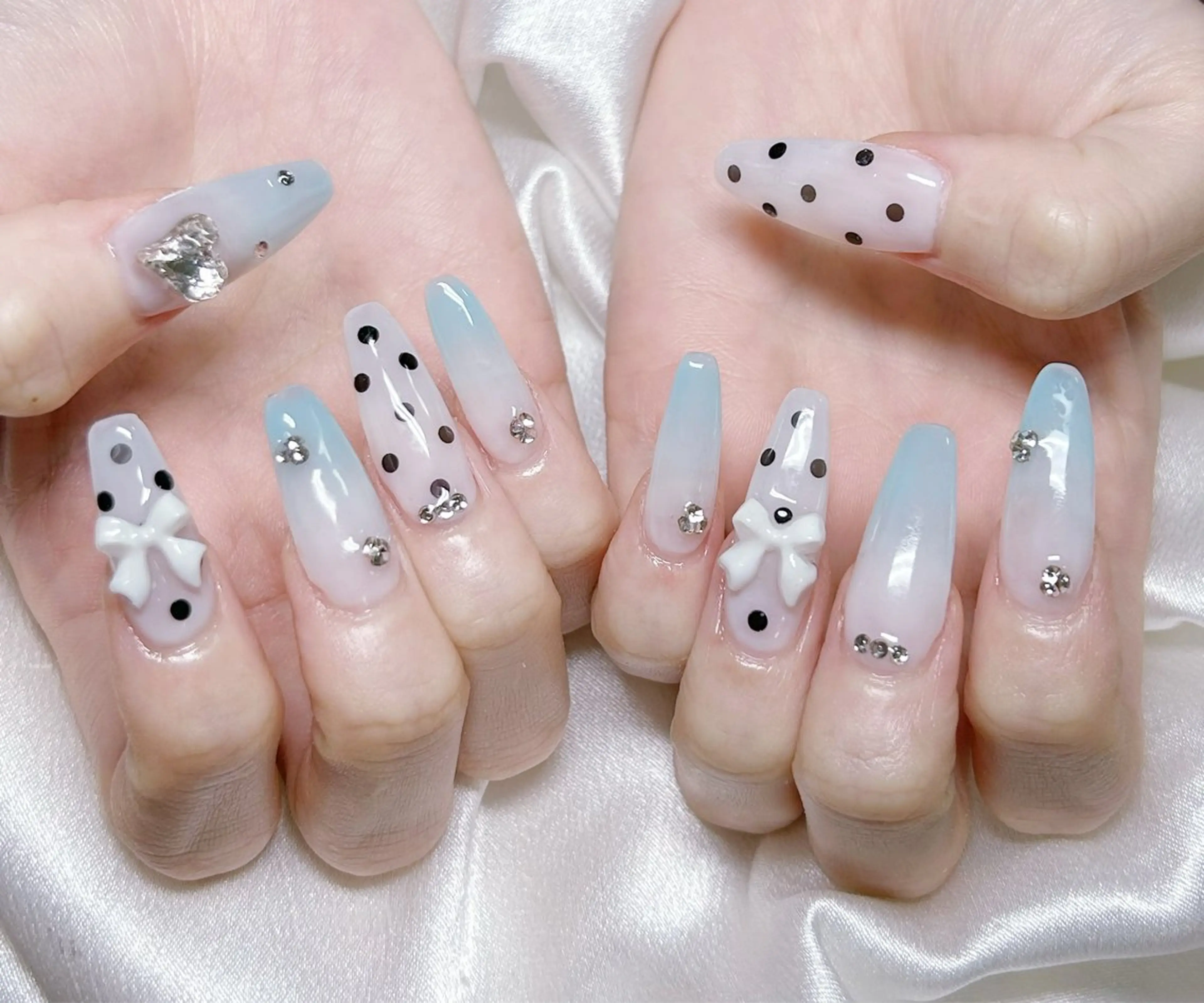 ネイル コウ ヨウのネイルデザイン