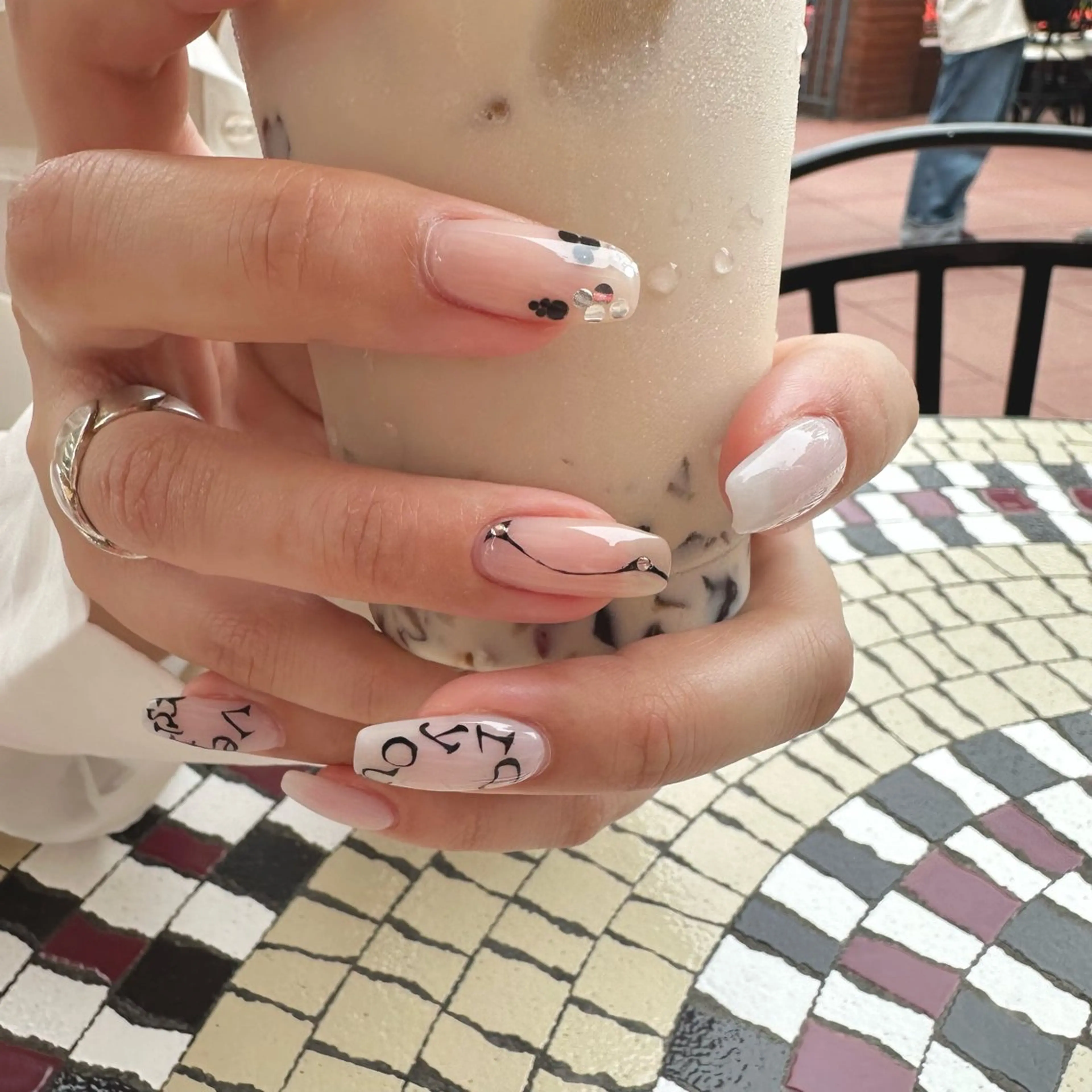 ネイル ハンドネイル 片野 菜々のネイルデザイン