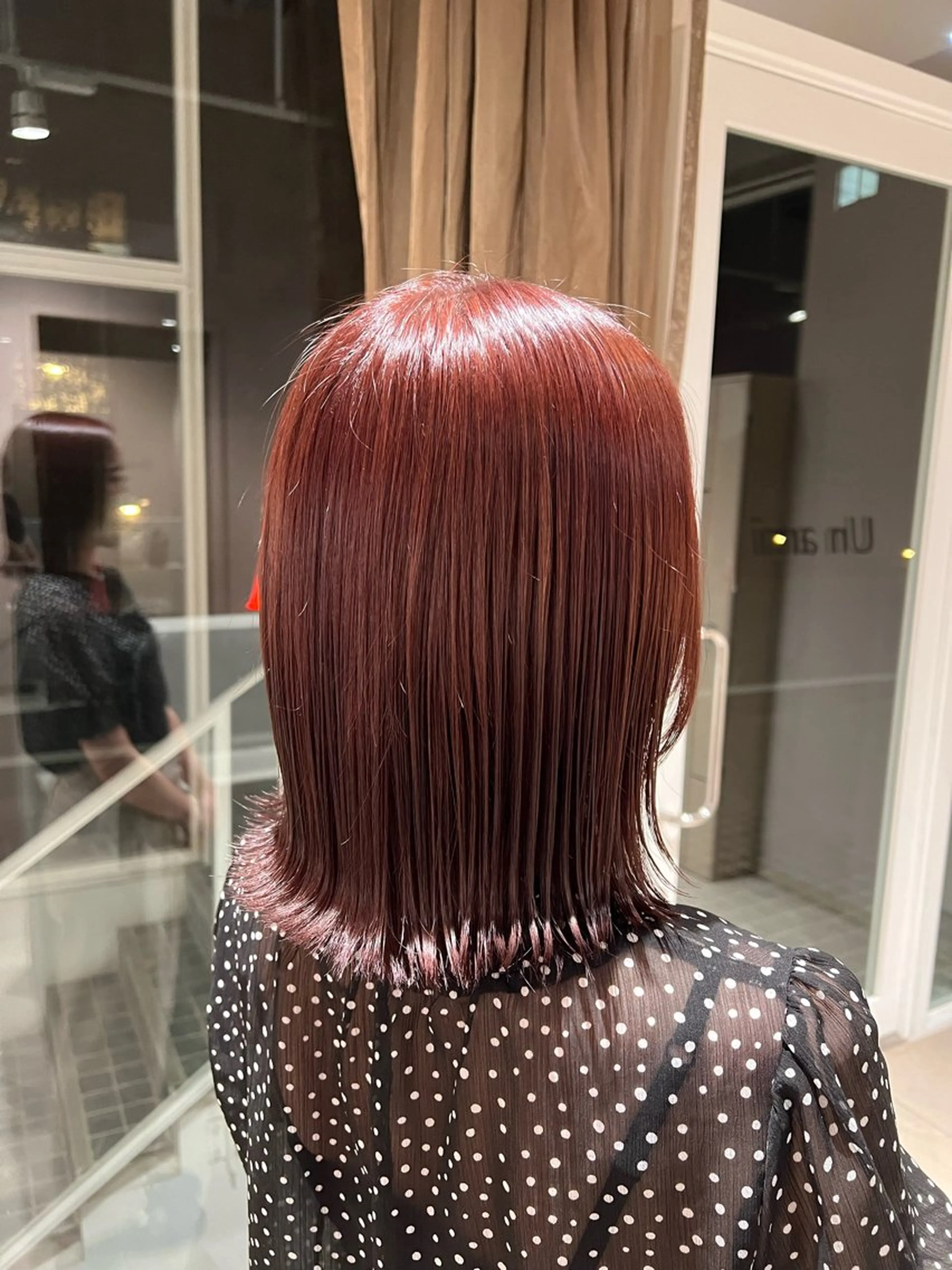 ショート カラー レッドカラー ボブ 外ハネヘア ヘアカラー トリートメント パーマモデル募集中 Unami 太田英寿のヘアスタイル