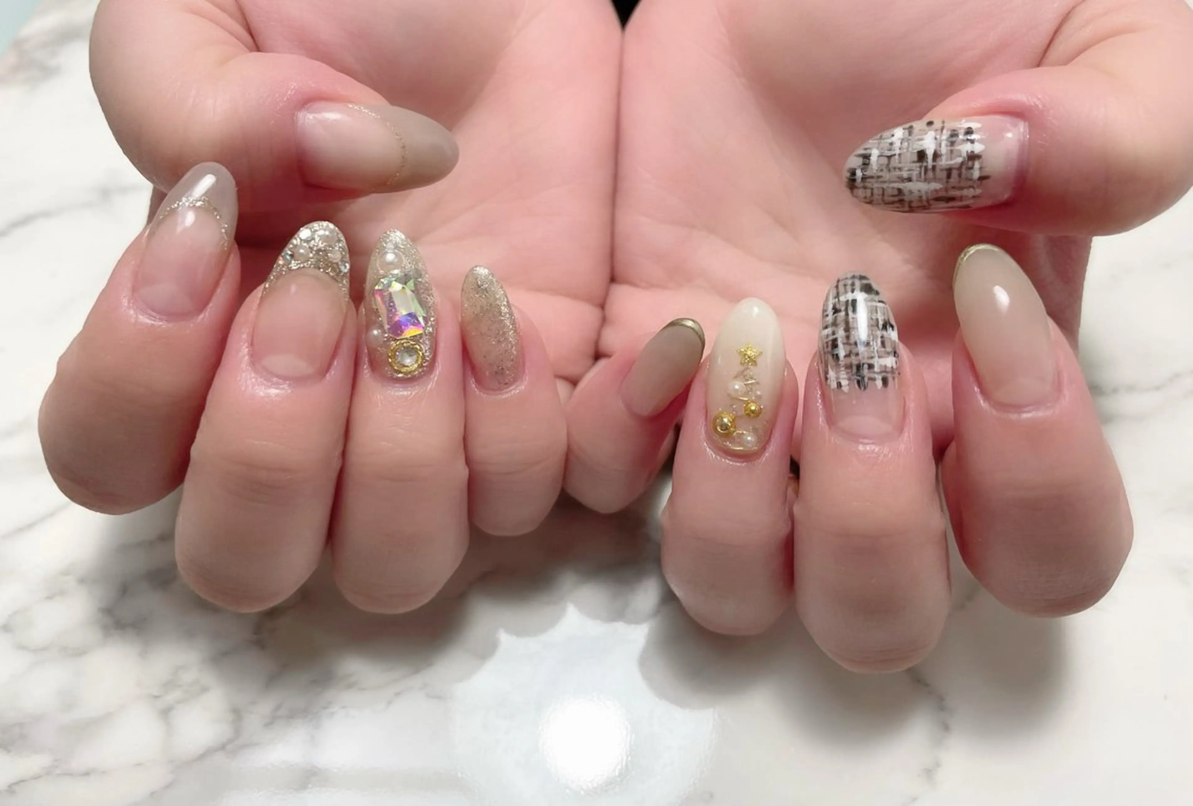 ネイル ハンドネイル 〜 R〜 プライベートサロンのネイルデザイン